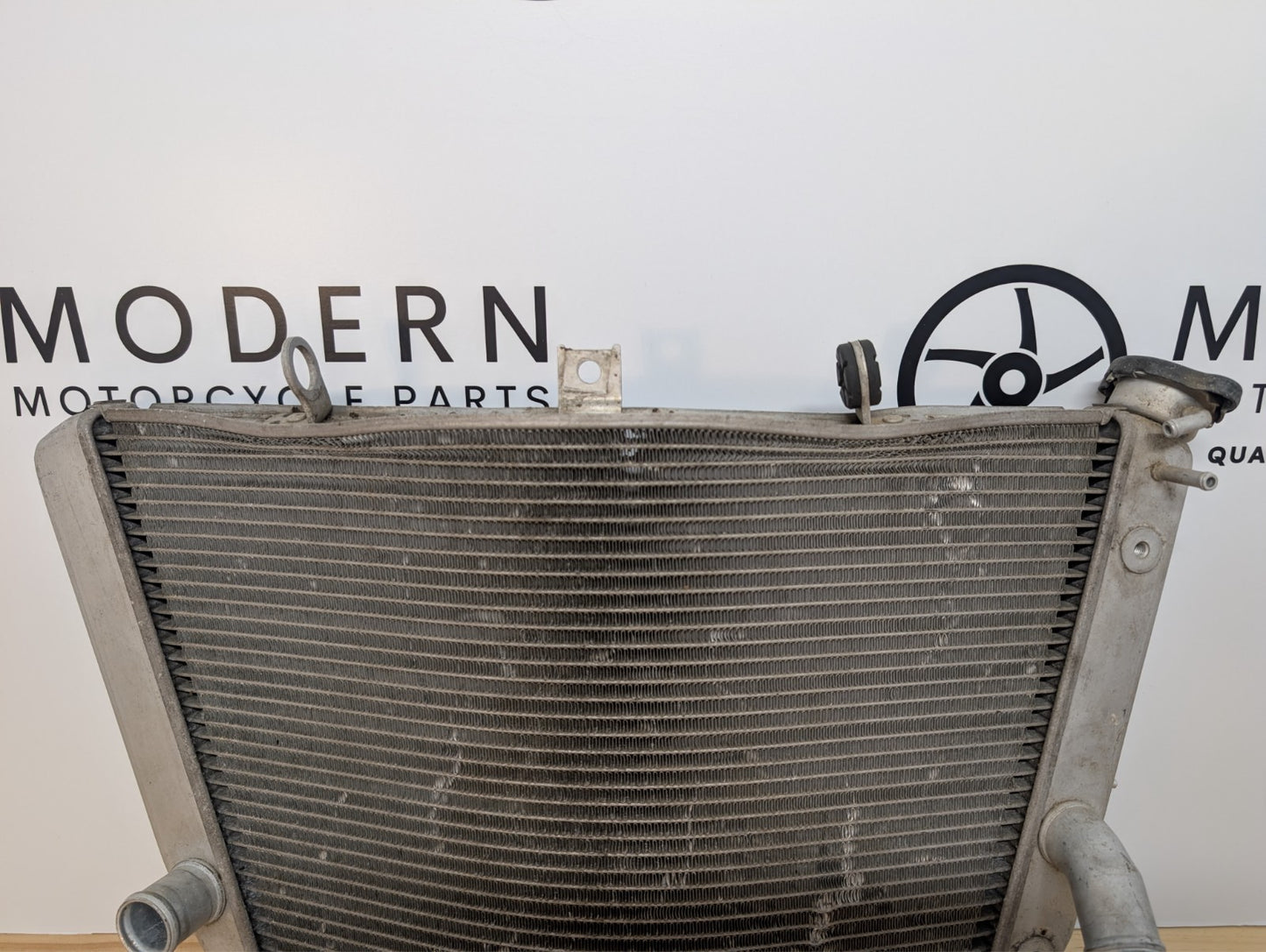 Suzuki GSXR1000 2007 2008 Radiator 17710-21H00 OEM