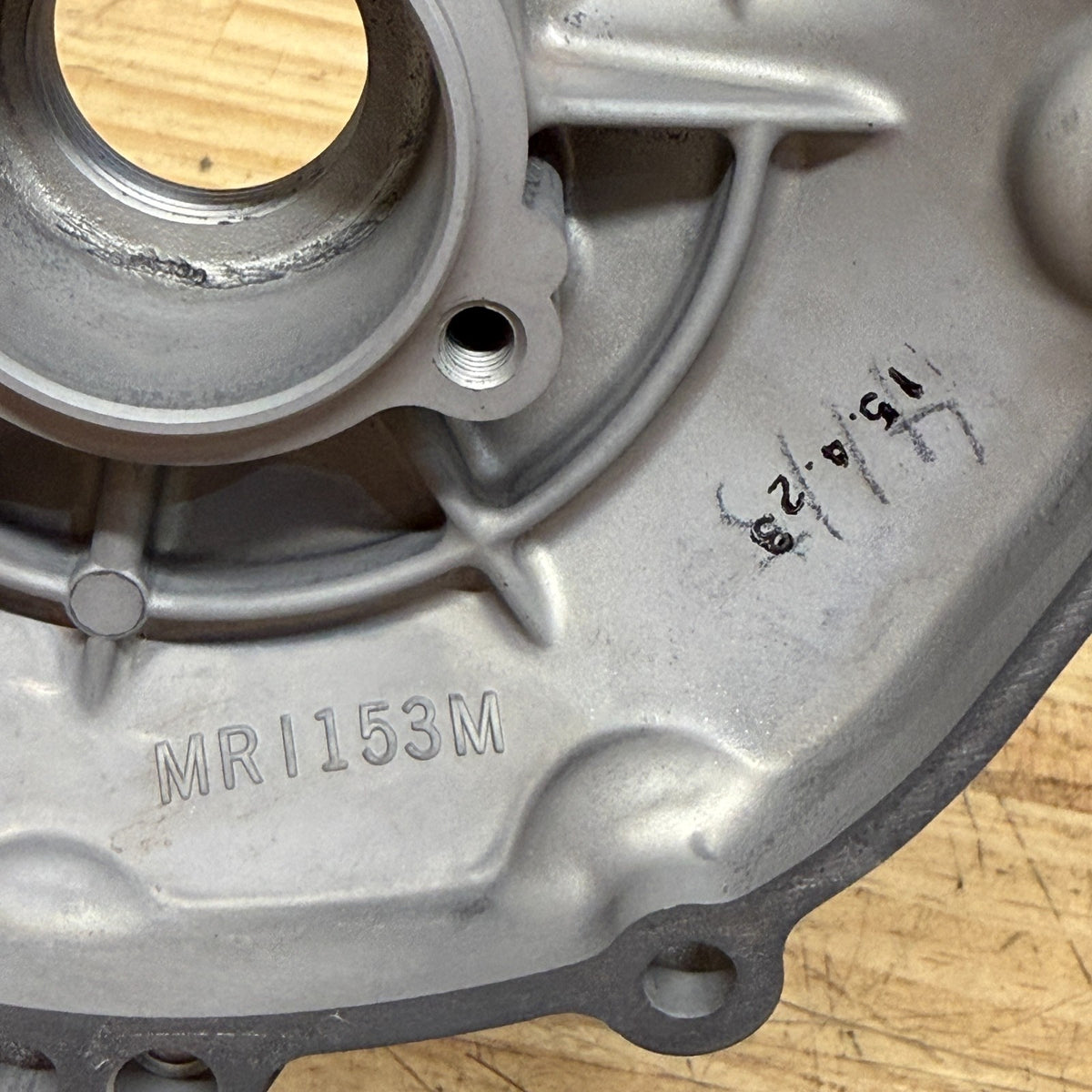 Yamaha YZF-R1 2015+ Left Engine Cover B3L-15411-00 BX4-15411-00-0 Genuine OEM