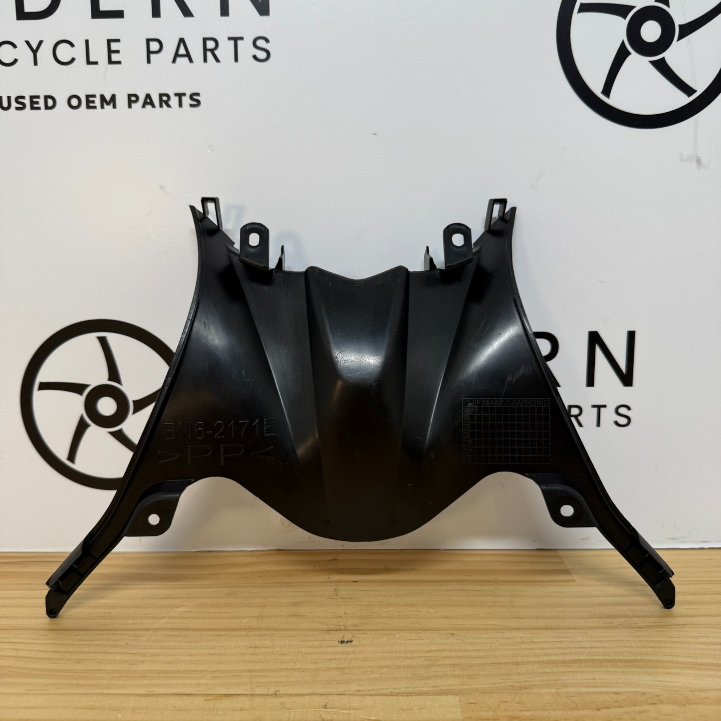 Yamaha YZF-R6 2017-2024 Centre Tail BN6-2171E-00 Genuine OEM