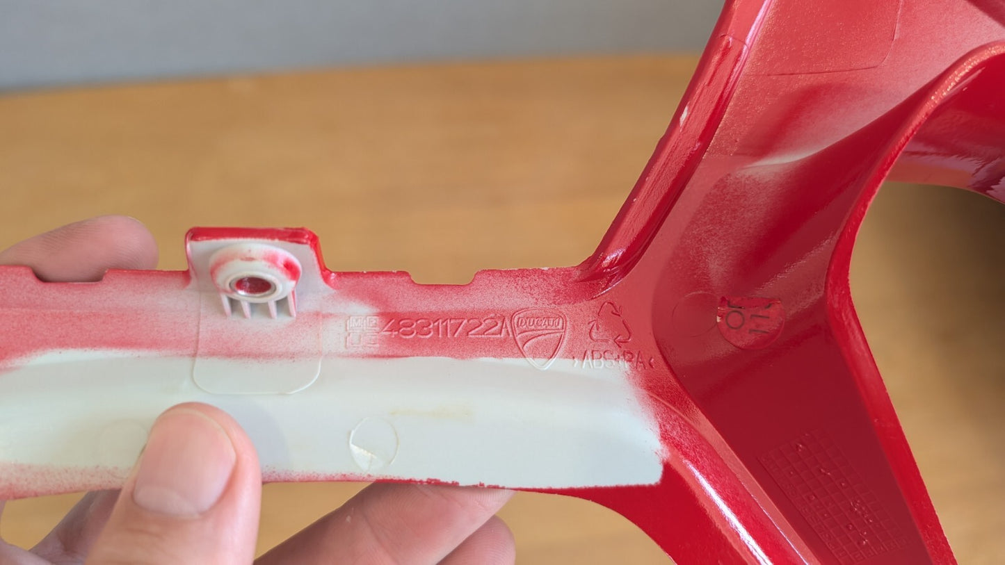 Centre Middle Tail Fairing Ducati Panigale 899 1199 1199S 2012 2015 48311722A