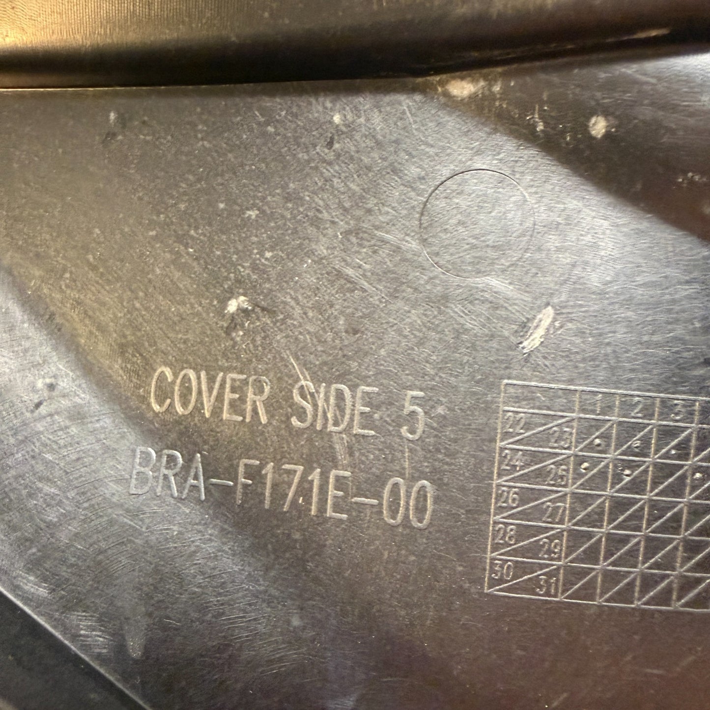 Yamaha YZF-R3 2025+ Left Seat Fairing Infill BRA-F171E Genuine OEM