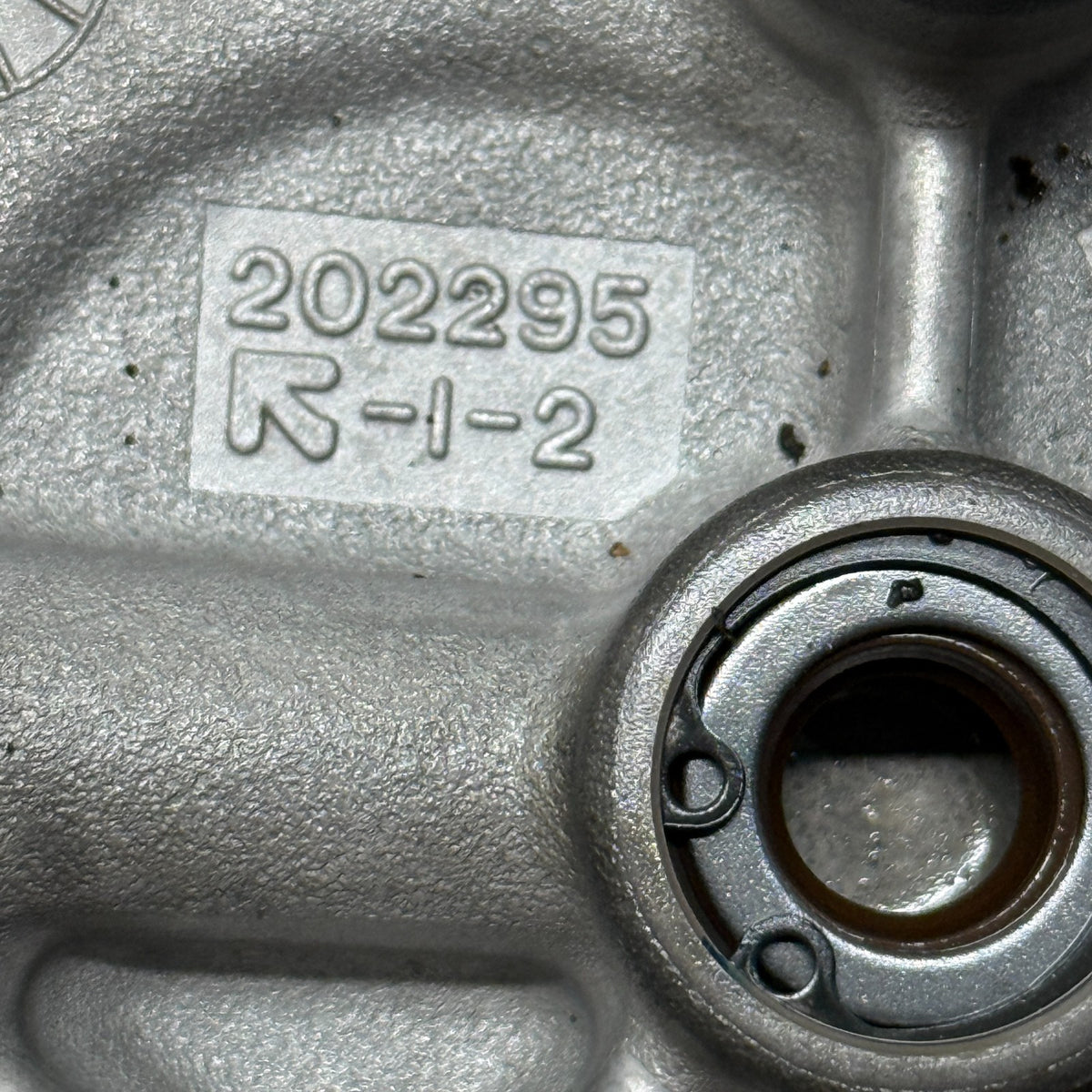 Yamaha YZF-R1 2015-2019 Oil Pump Cover BX4-15416-01 Genuine OEM USED