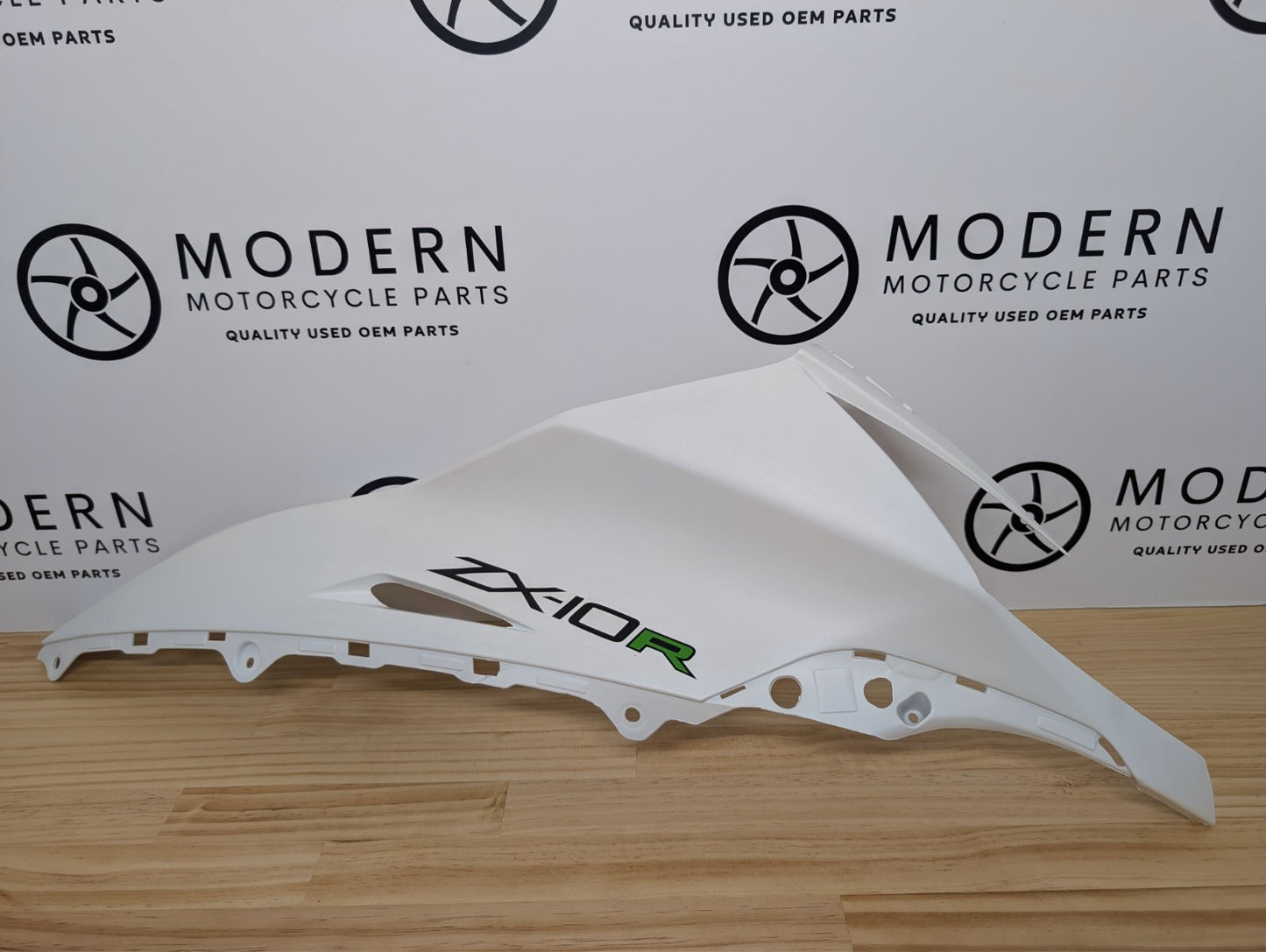 Kawasaki ZX10R Gen 4 2011 2015 Front Right Fairing White 55028033446K