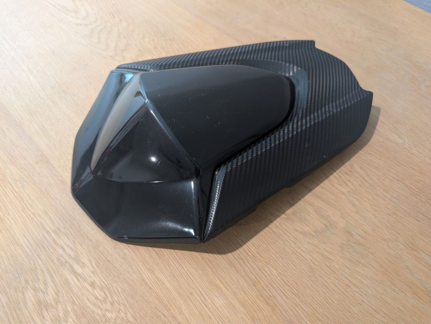 Suzuki GSXR1000 L1 2010 2016 Rear Seat Cowl Cover 10-16 45550-47H00-CRU