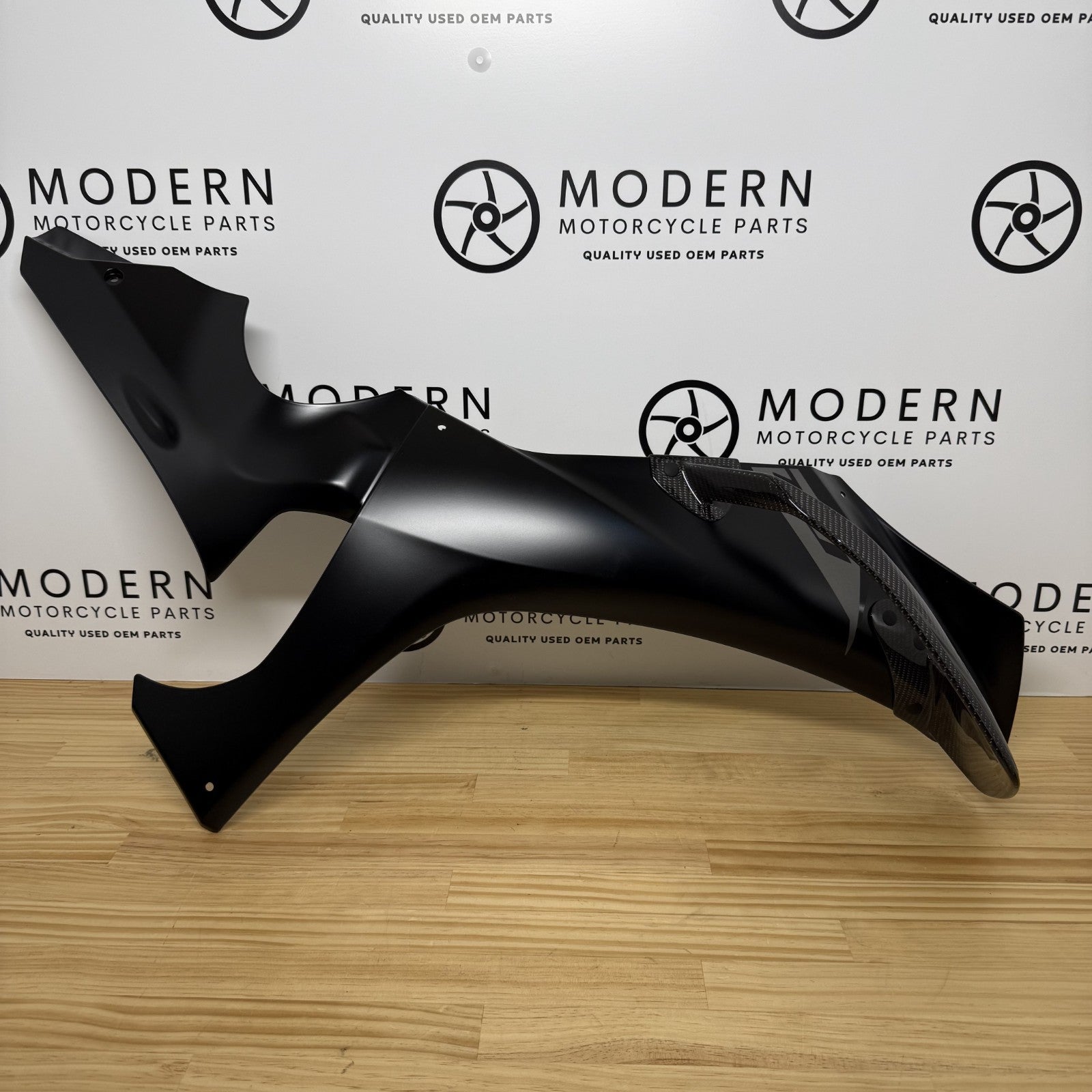 Yamaha YZF-R1 2025+ Right Fairing and Carbon Winglet Genuine OEM
