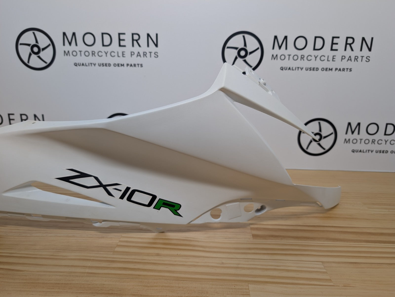 Kawasaki ZX10R Gen 4 2011 2015 Front Right Fairing White 55028033446K