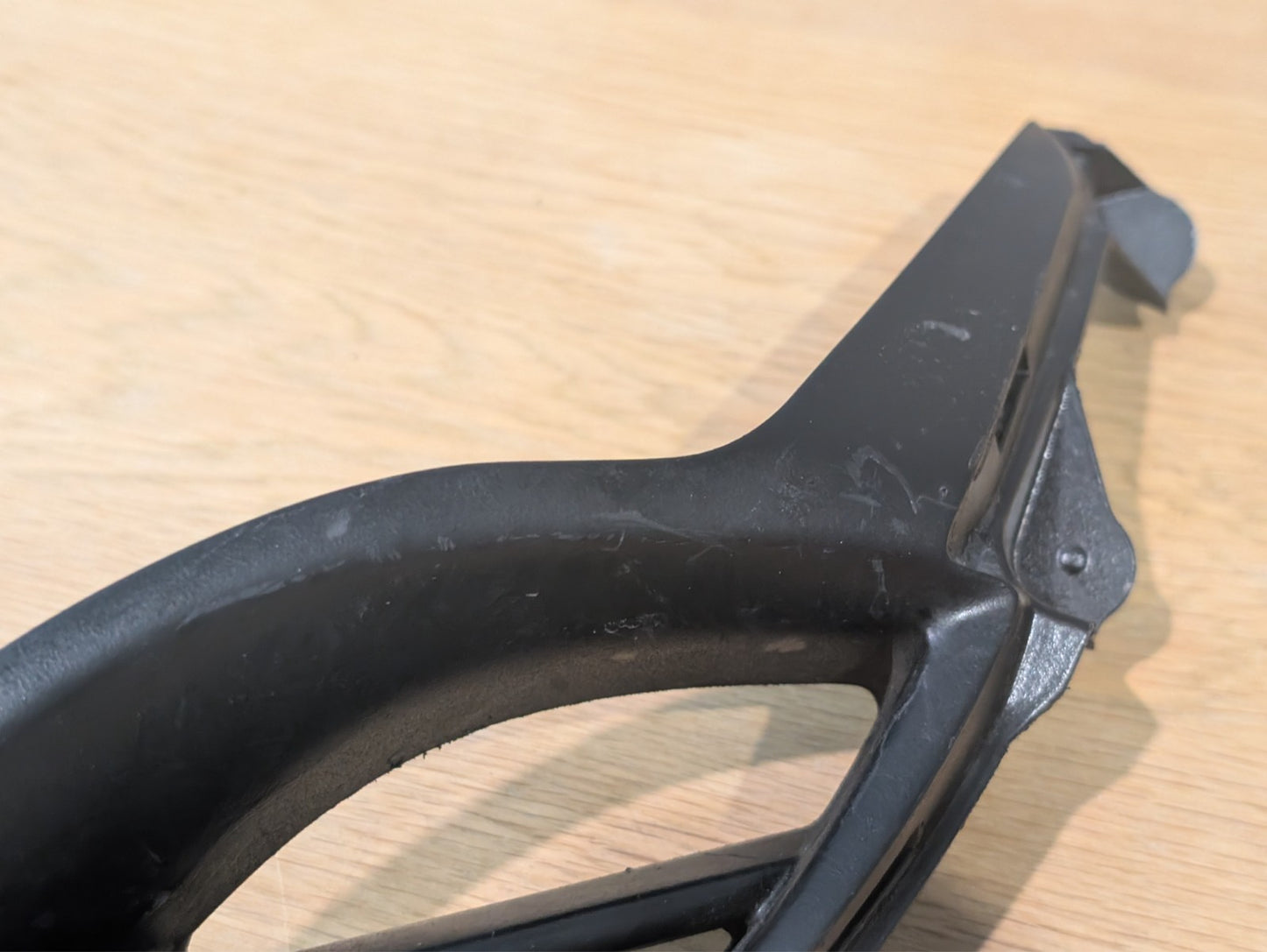 Suzuki GSXR1000 2010 2016 Black Lower Headlight Fairing 94671-47H10-YKV