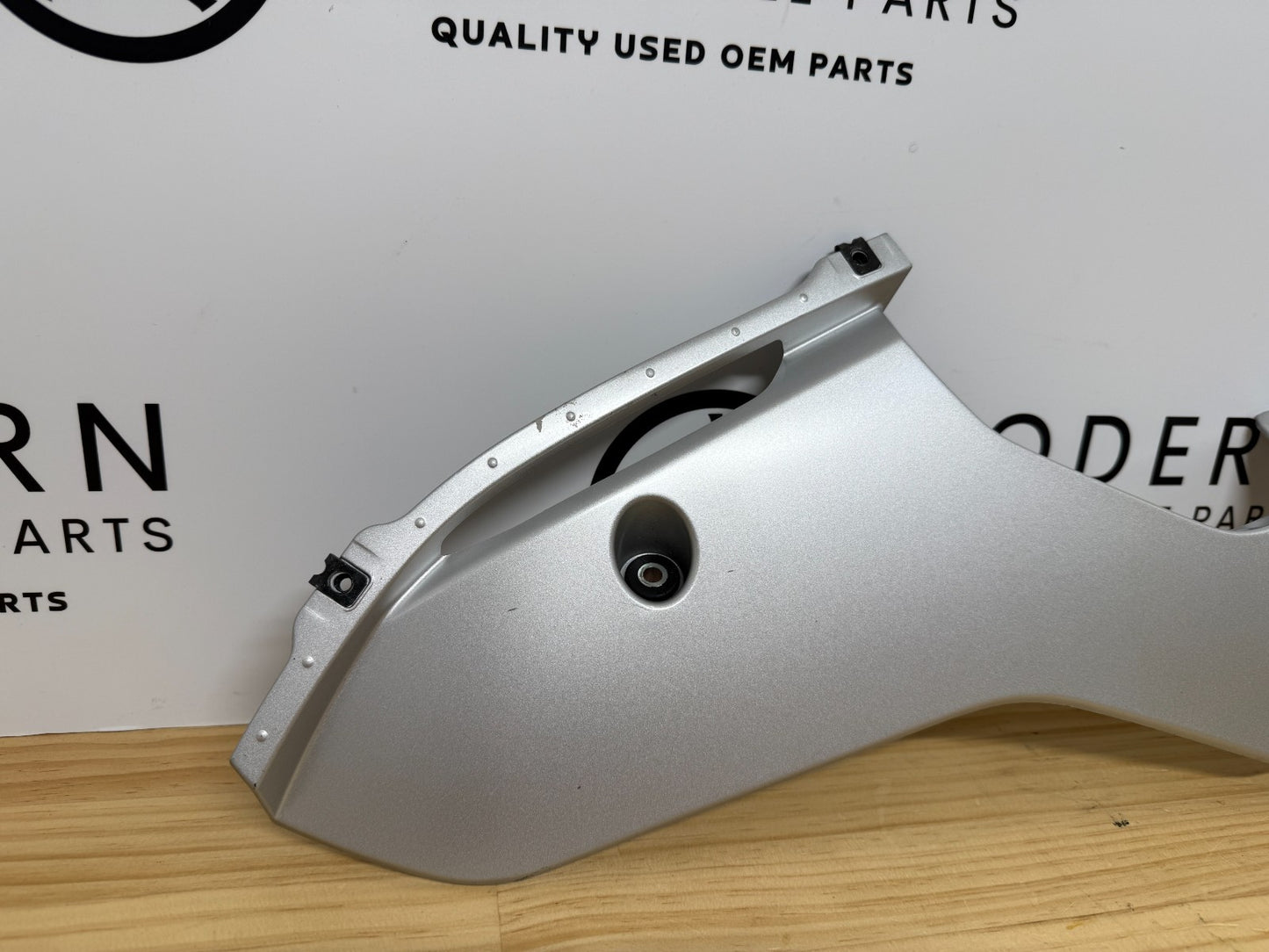 Yamaha YZF-R6 2017-2024 Left Lower Fairing Silver #1 BN6-28385-00-P1 Genuine OEM