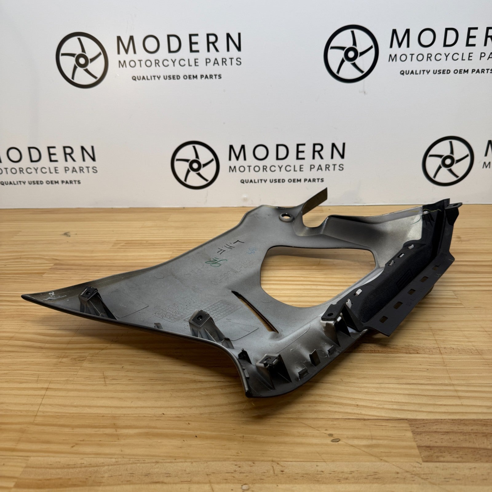 Yamaha YZF-R3 2019+ Left Lower Fairing Black BS7-F58385-00 Genuine OEM