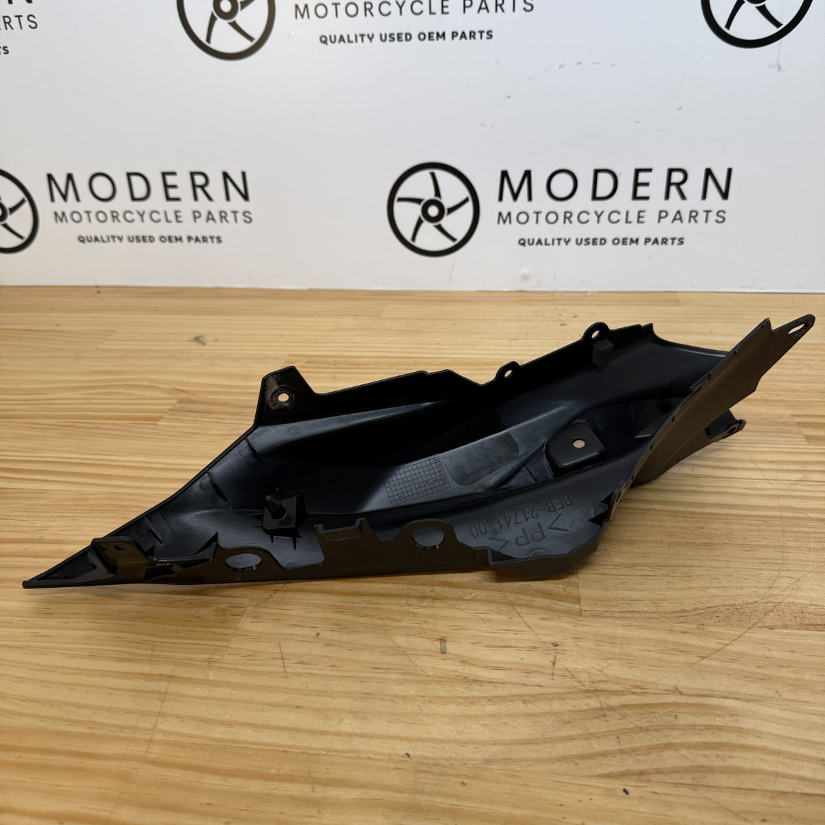 Yamaha YZF-R7 2022-2025 Right Infill Fairing BEB-21741 Genuine OEM