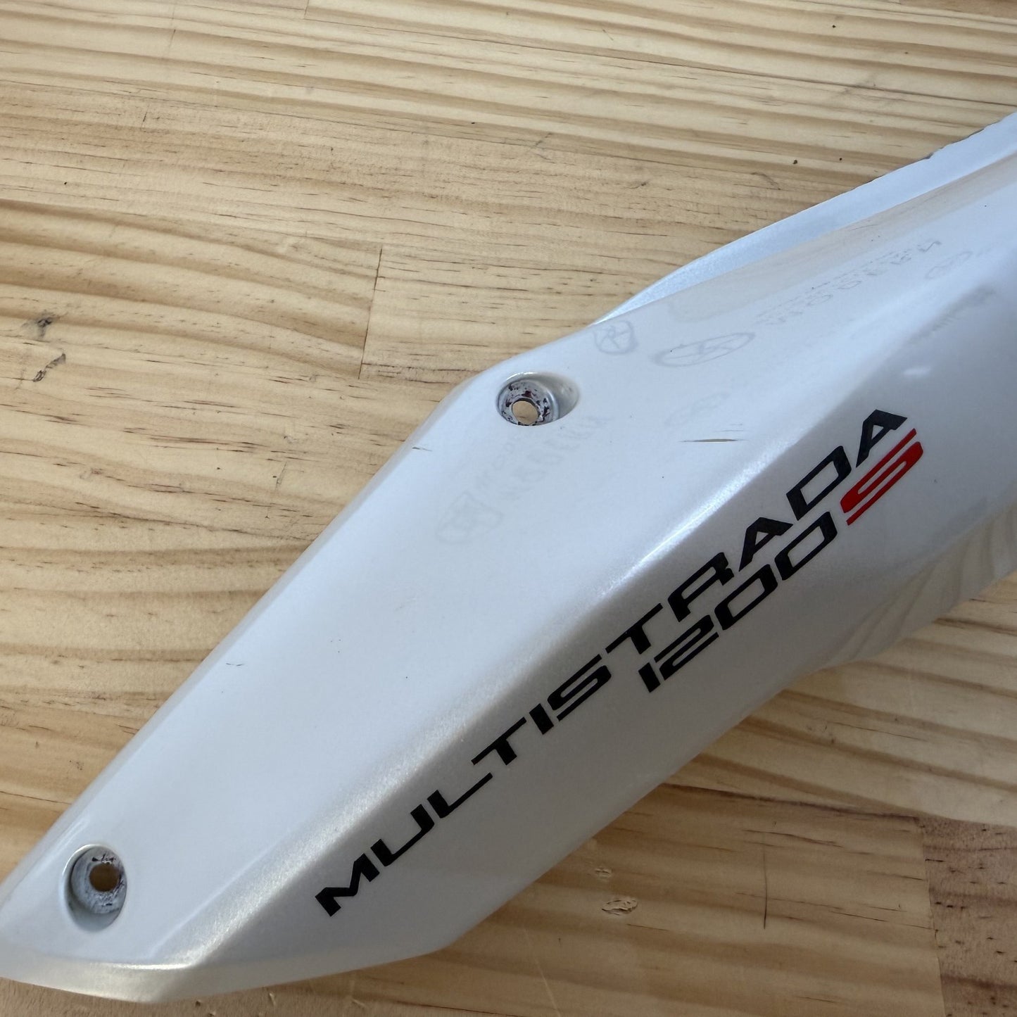 Ducati Multistrada 1200S 2010-2014 Right Seat Fairing White 48211621AA.AQ.AW