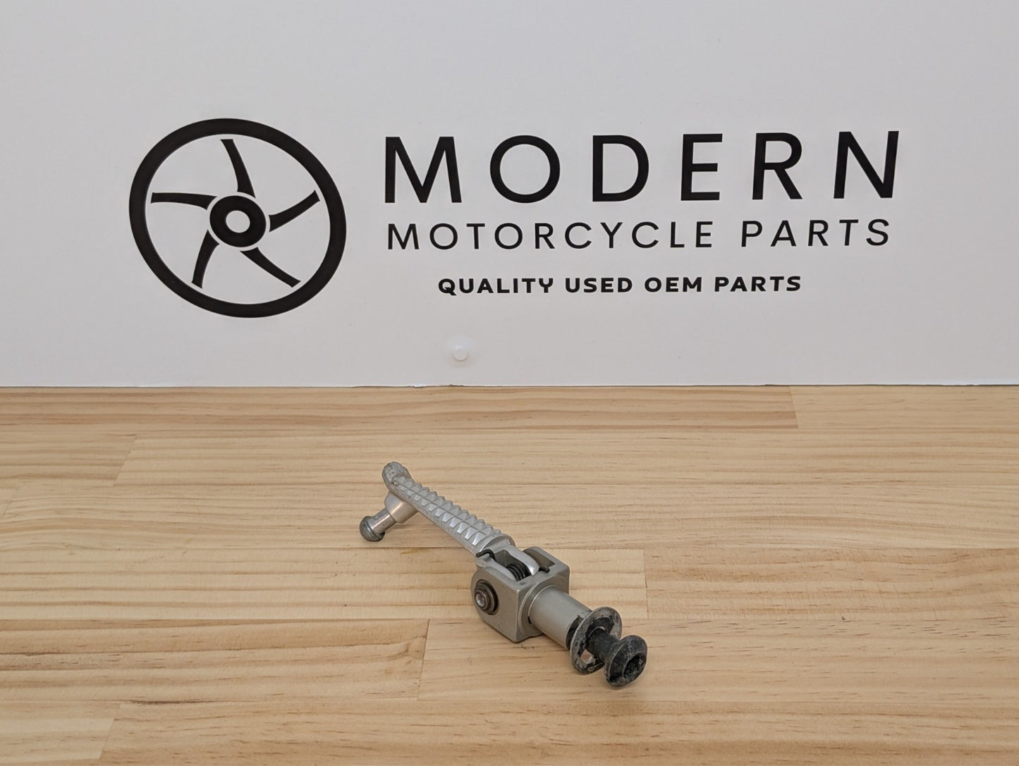 Suzuki GSXR1000 2007 2008 Left Foot Rest Peg 43526-41G00 OEM