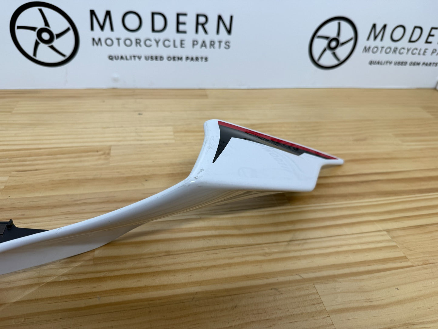 Yamaha YZF-R6 2017-2024 Left Tail Fairing White BN6-W2172-00-P0 Genuine OEM