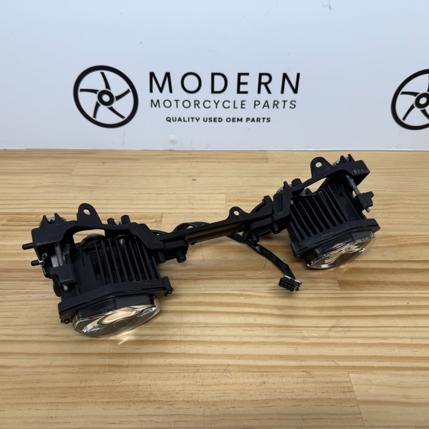 Yamaha YZF-R6 2017+ Headlight BN6-84300-00 Genuine OEM #1