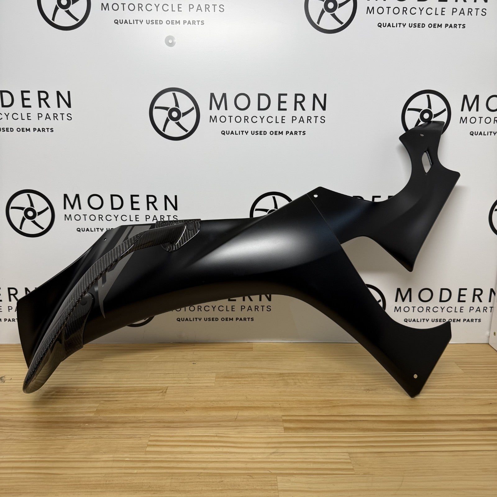 Yamaha YZF-R1 2025+ Left Fairing and Carbon Winglet Genuine OEM