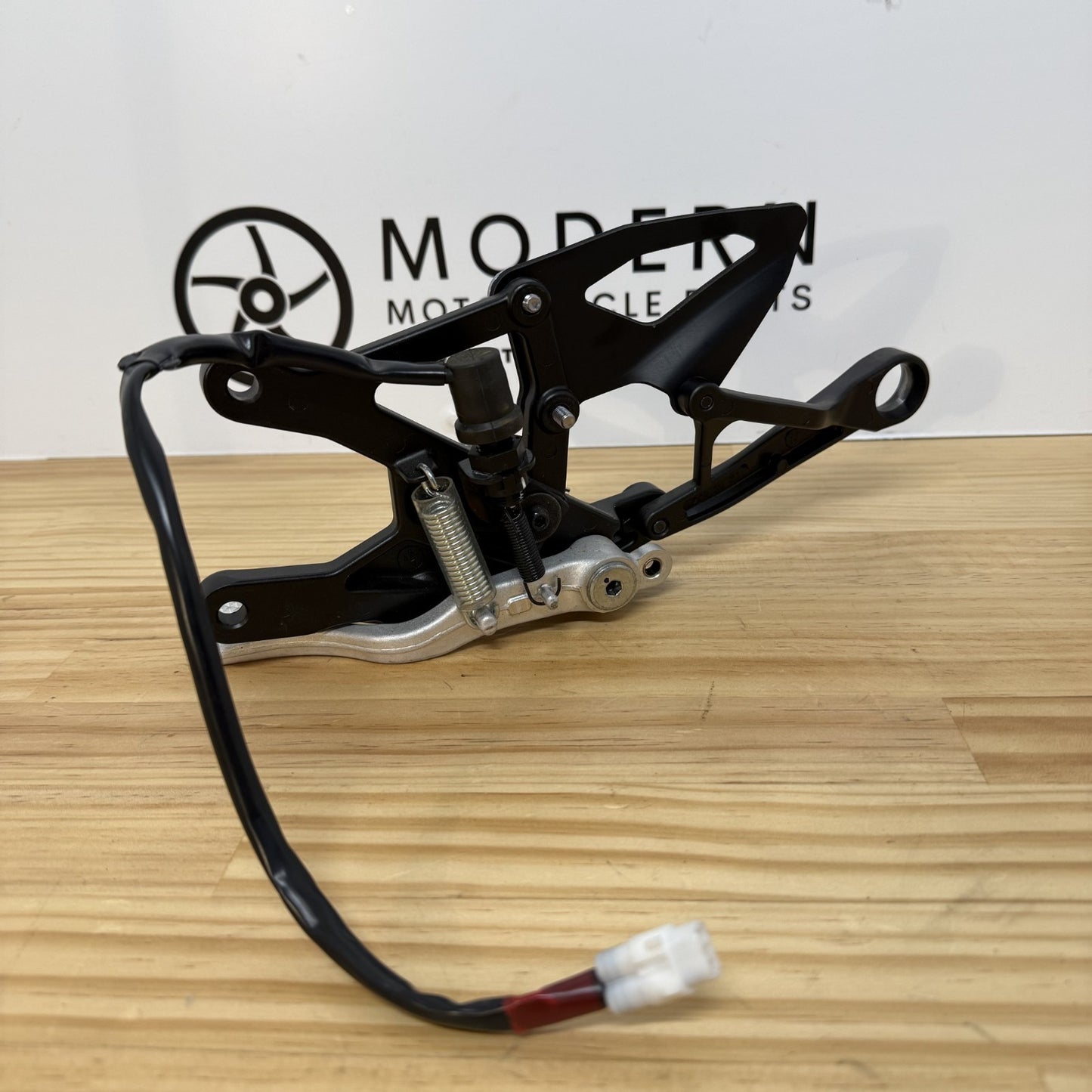 Yamaha YZF-R1 2020+ Right Rearset 2CR-27443-00 Genuine OEM