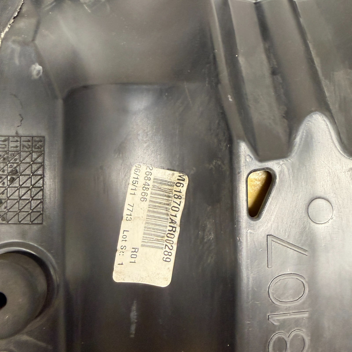 Victory Cross Country 2010 to 2016 One-Piece Seat 5438107 Genuine OEM