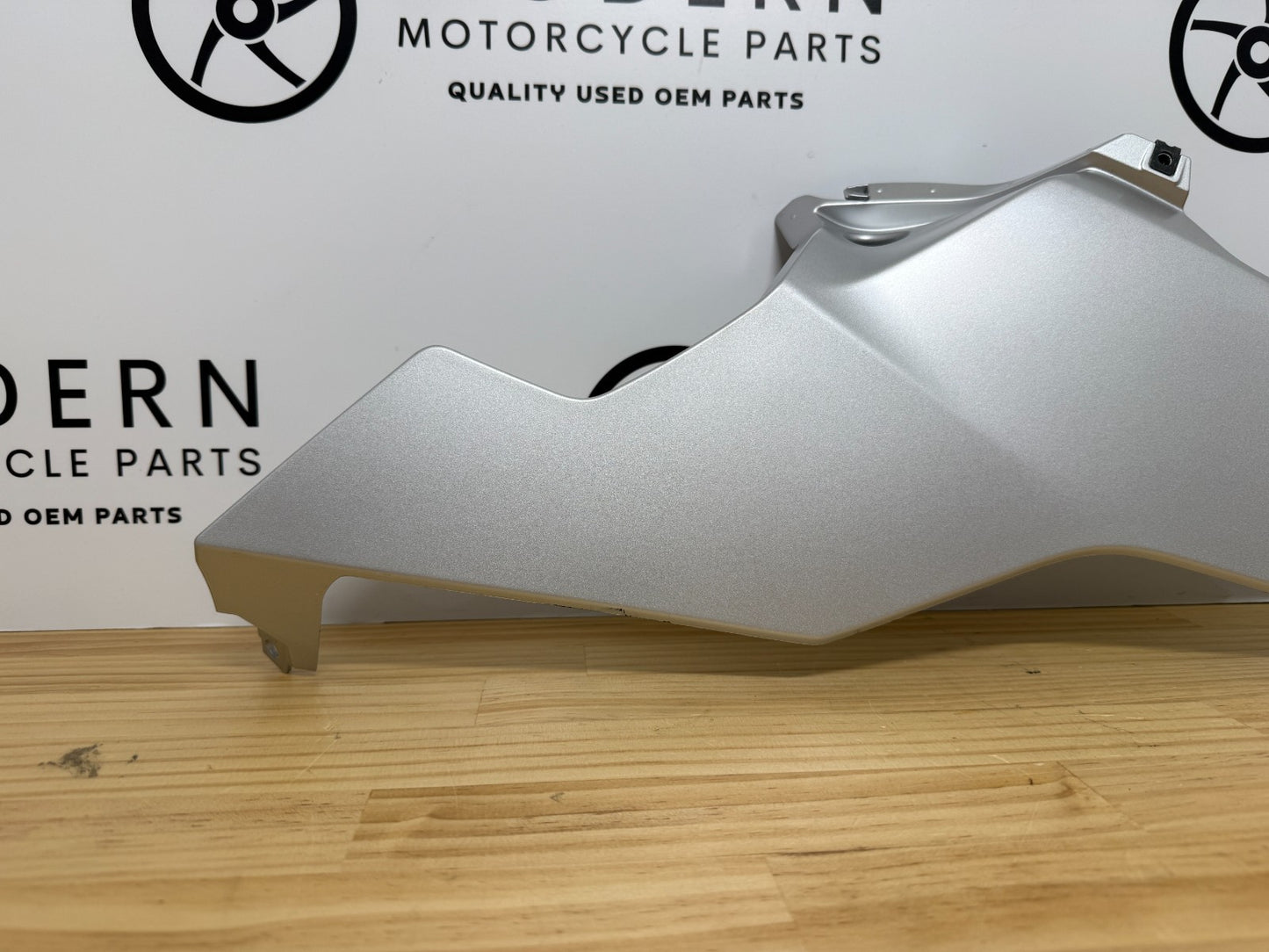 Yamaha YZF-R6 2017-2024 Right Lower Fairing Silver BN6-28395-00-P1 Genuine OEM