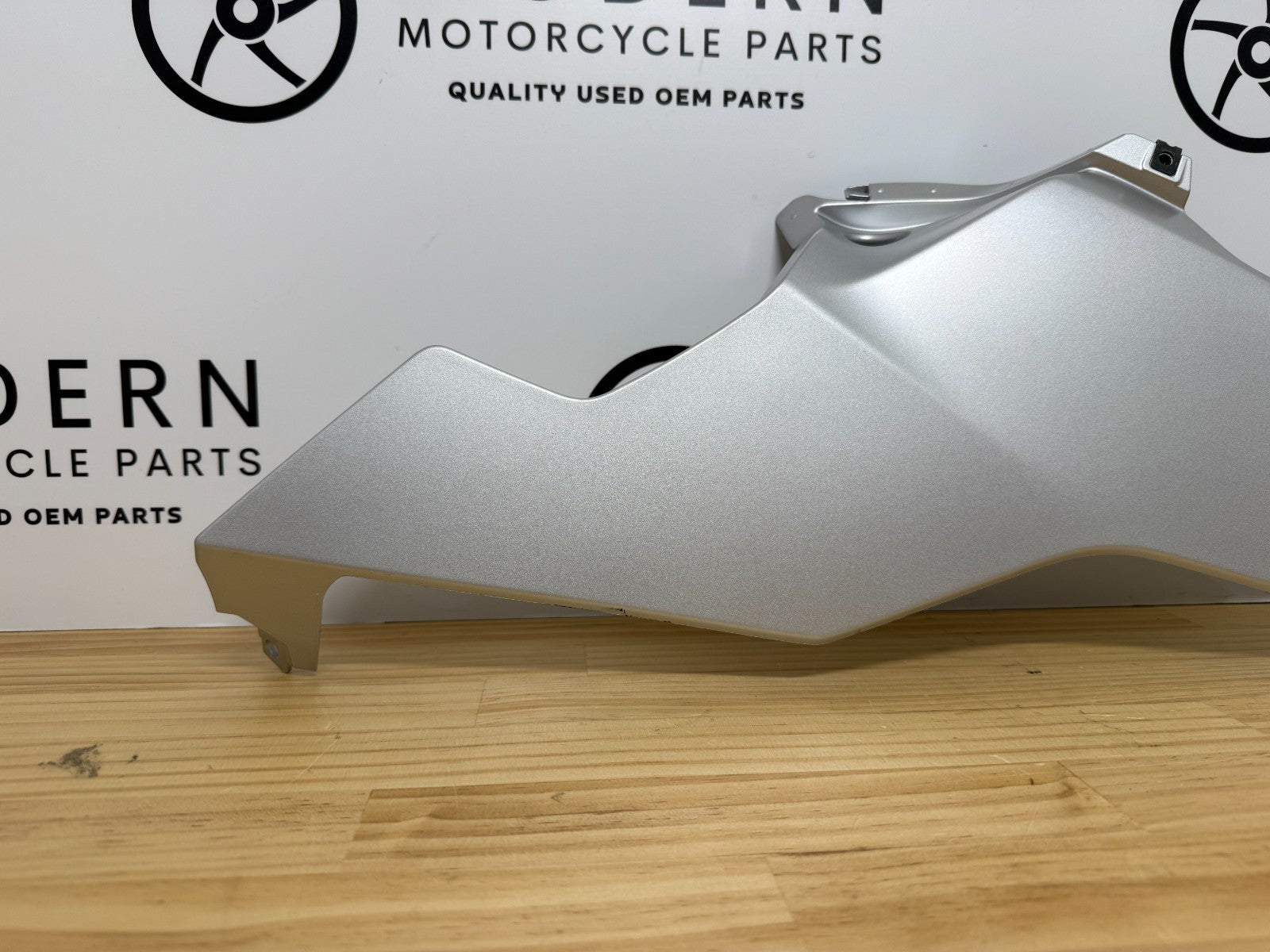 Yamaha YZF-R6 2017-2024 Right Lower Fairing Silver BN6-28395-00-P1 Genuine OEM