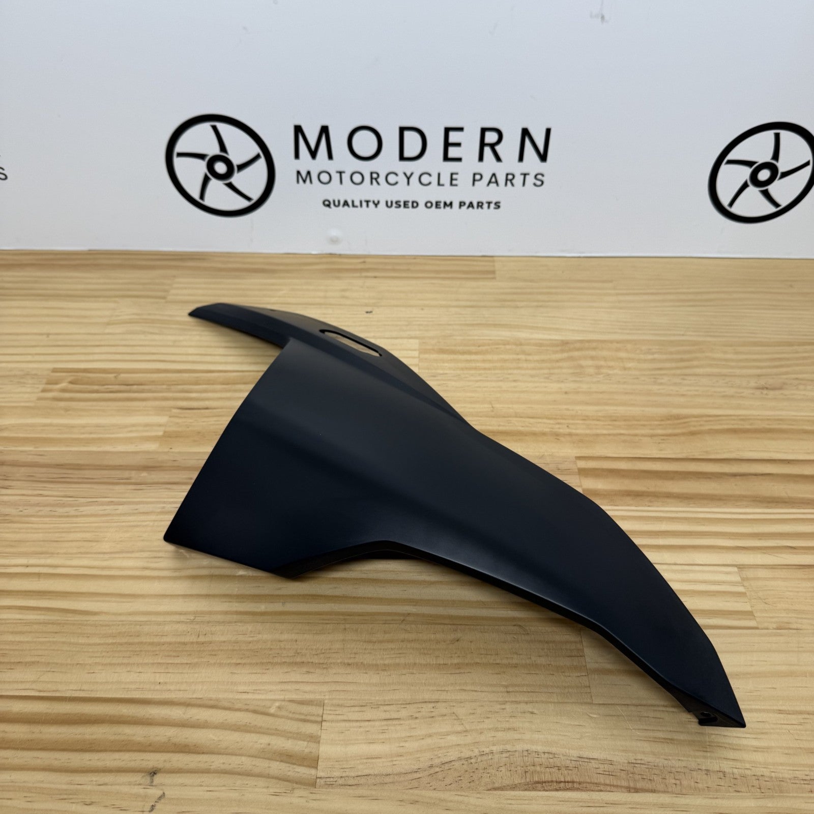 BMW S1000RR 2023-2024 Front Right Upper Fairing OEM 46638388952