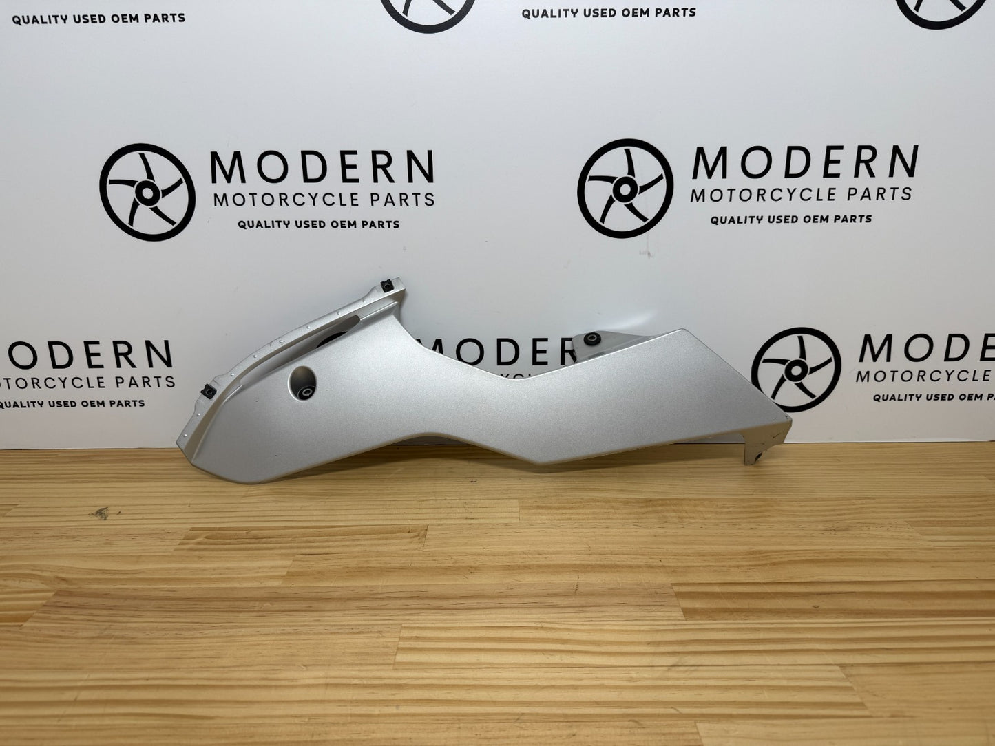 Yamaha YZF-R6 2017-2024 Left Lower Fairing Silver #1 BN6-28385-00-P1 Genuine OEM