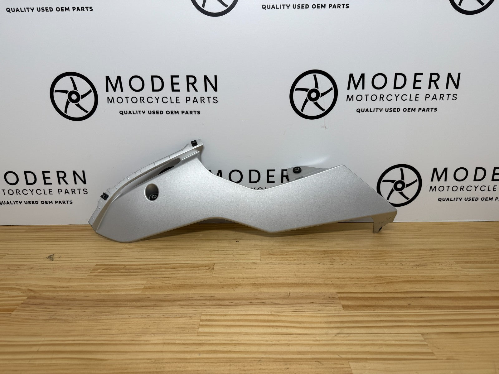 Yamaha YZF-R6 2017-2024 Left Lower Fairing Silver #1 BN6-28385-00-P1 Genuine OEM