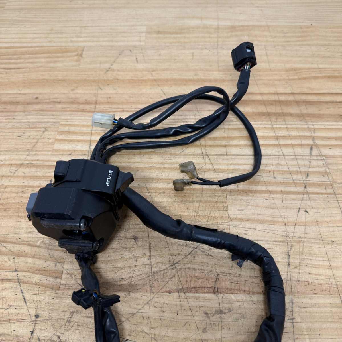 Yamaha YZF-R1 2015-2019 Left Switch Block 2CR-83969-01 2CR-83969-00 Genuine OEM