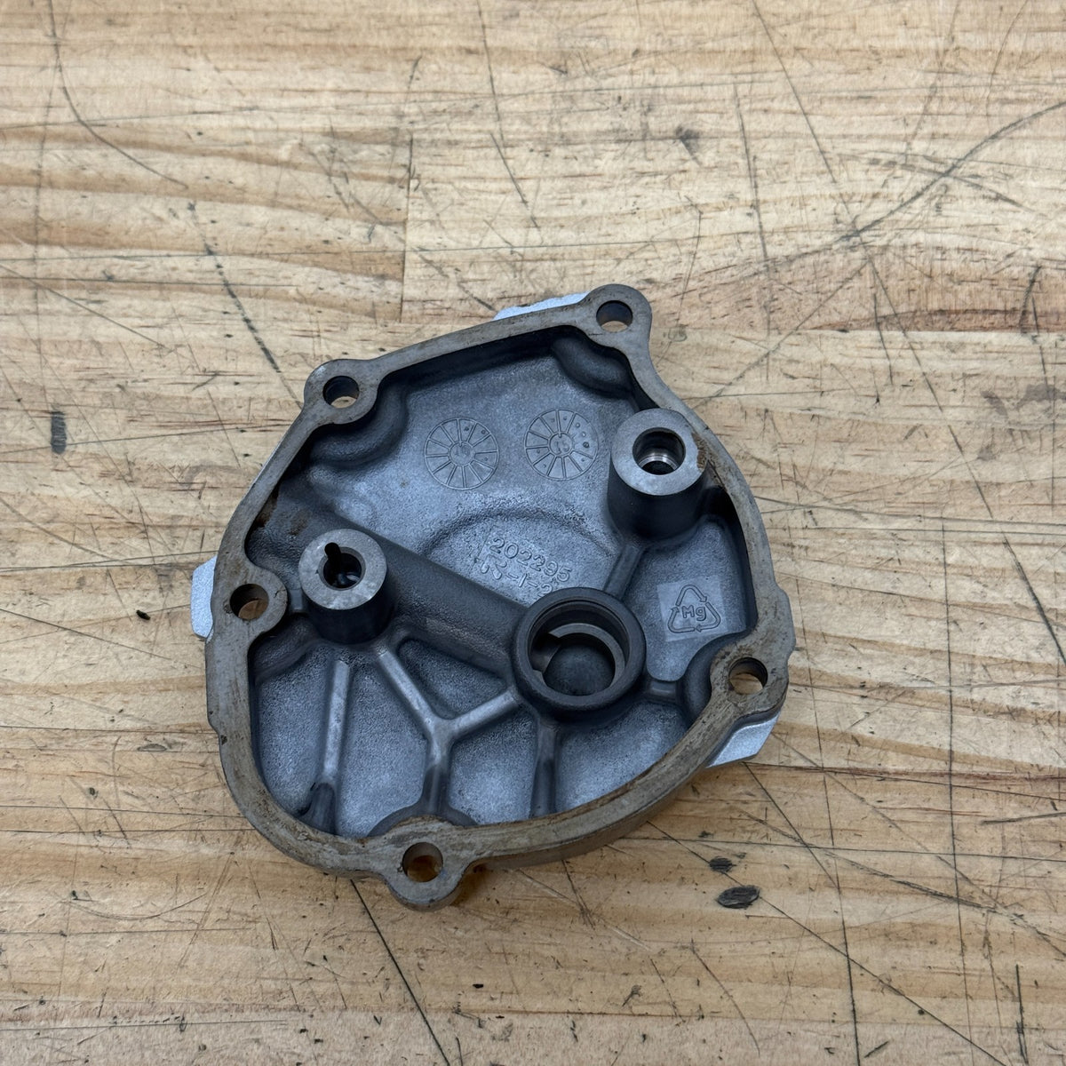 Yamaha YZF-R1 2015-2019 Oil Pump Cover BX4-15416-01 Genuine OEM