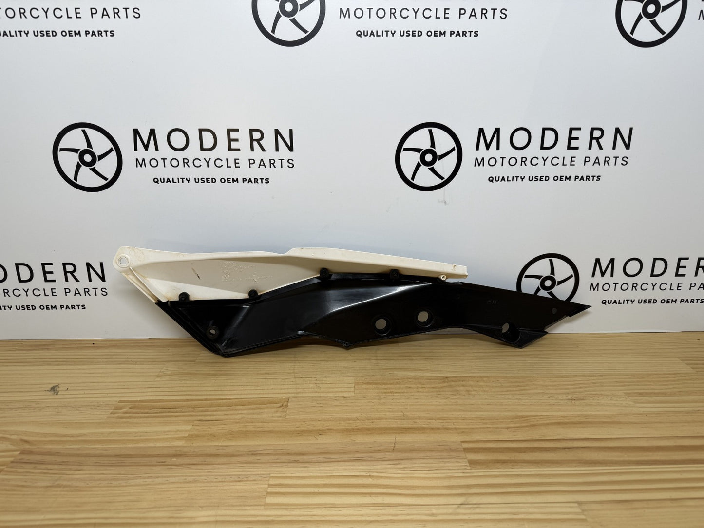 KTM 1190 Adventure R 2013-2016 Tail Fairing RH 6030804200028A