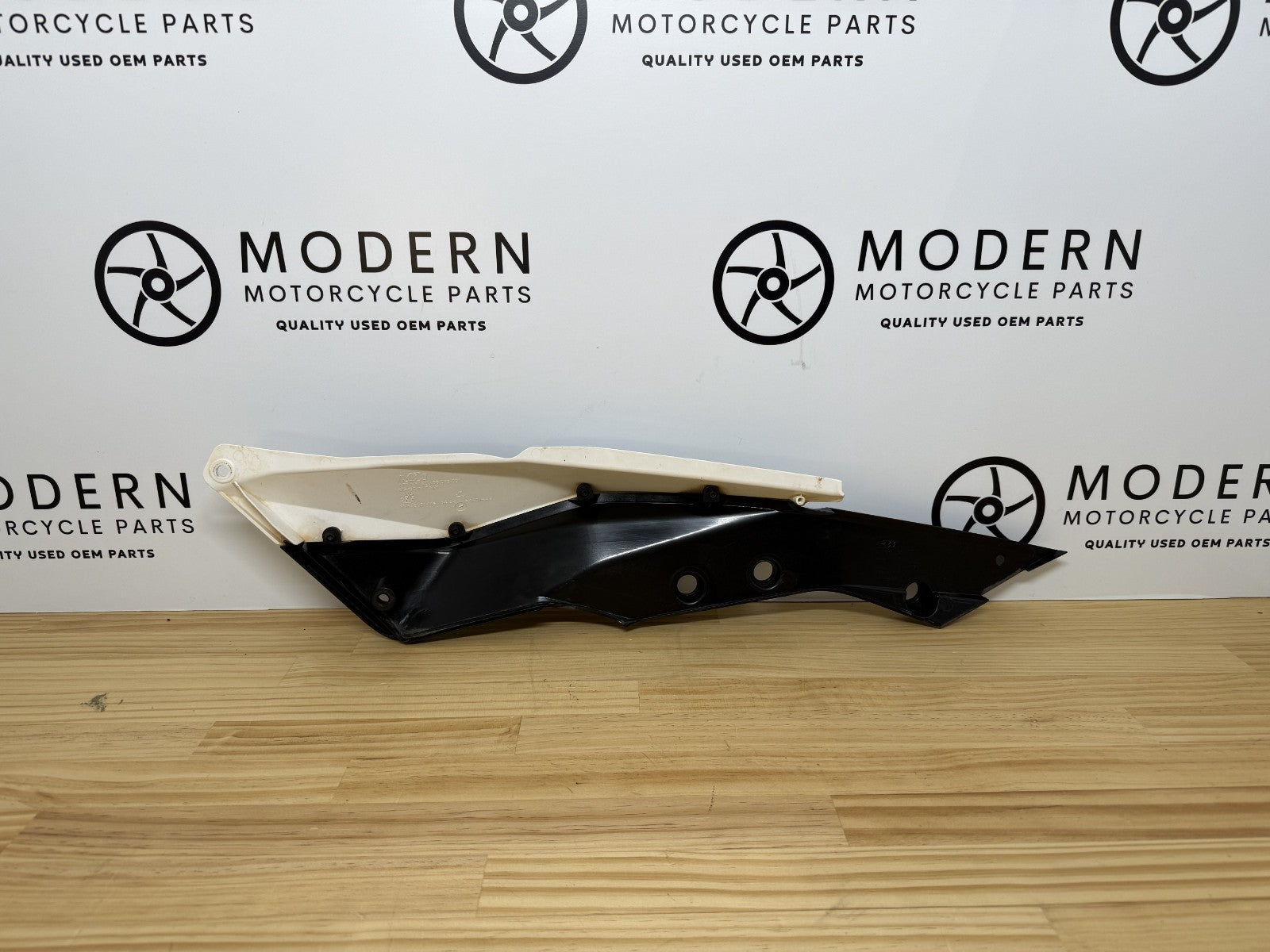 KTM 1190 Adventure R 2013-2016 Tail Fairing RH 6030804200028A