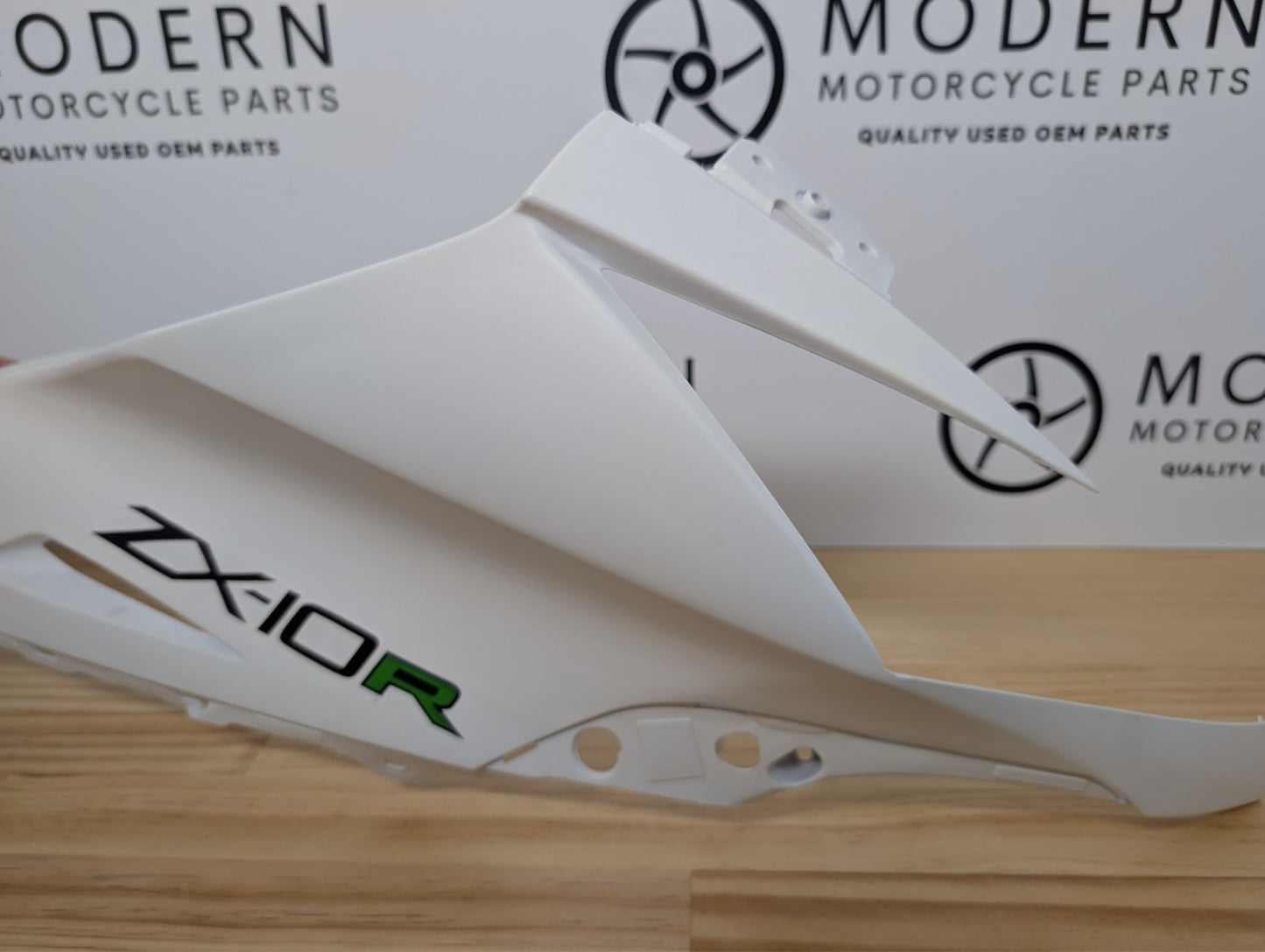 Kawasaki ZX10R Gen 4 2011 2015 Front Right Fairing White 55028033446K