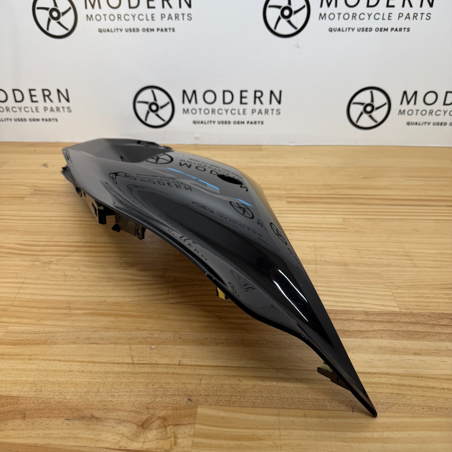 Yamaha YZF-R7 2022-2025 Left Upper Fairing Black BEB-W2835U-00-P0 Genuine OEM