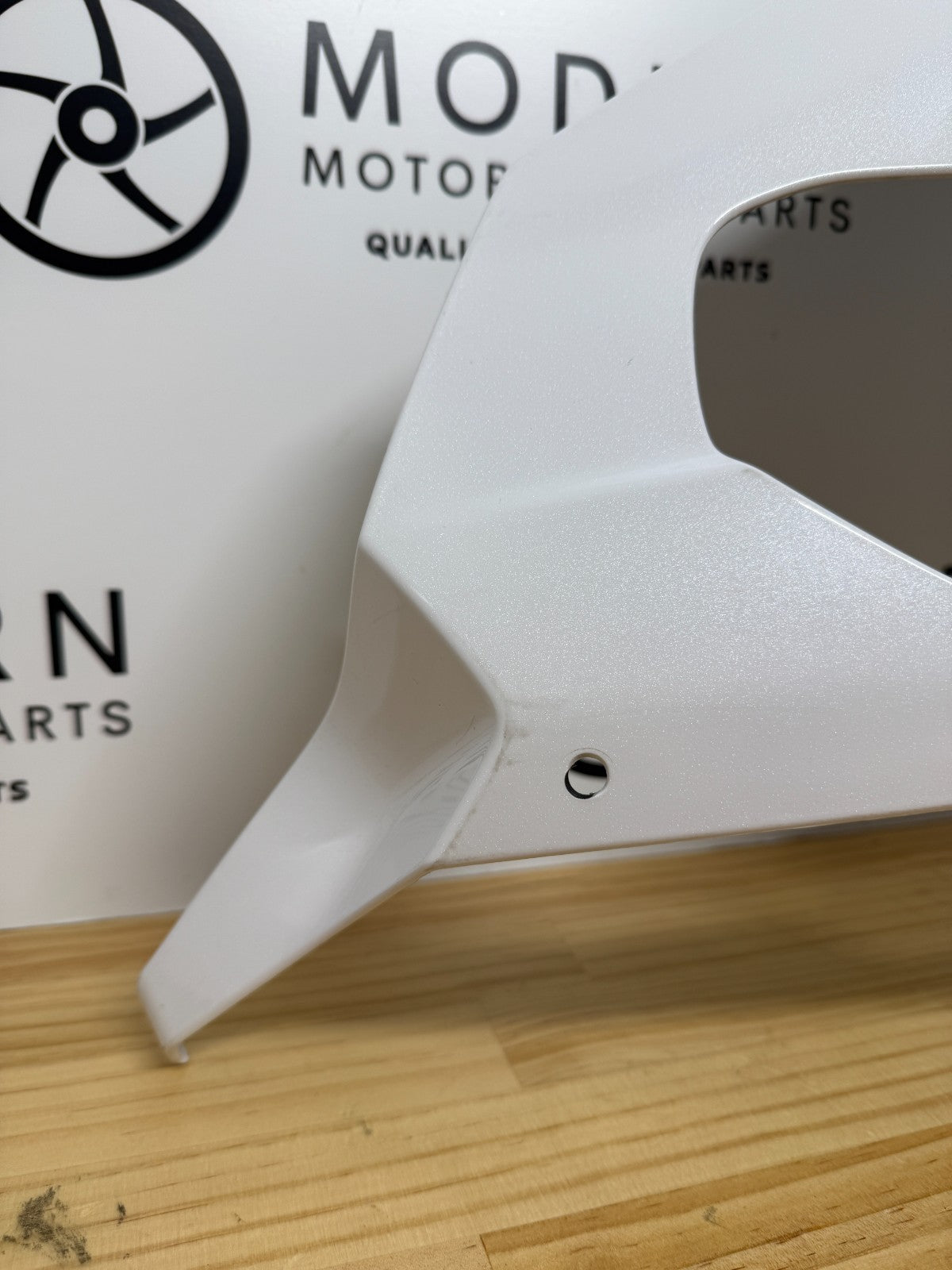 Yamaha YZF-R6 2017-2024 Right Outer Fairing White BN6-W2835V-00-P0 Genuine OEM