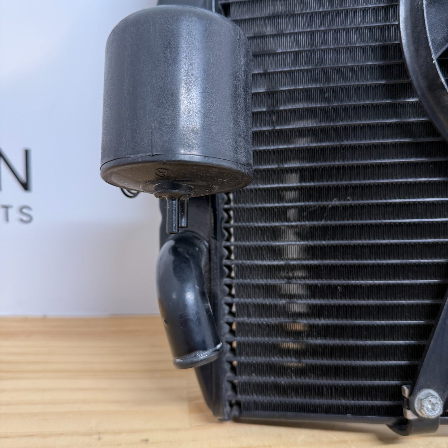 Triumph Daytona 675R 2009-2012 Radiator Complete T2100072 Genuine OEM