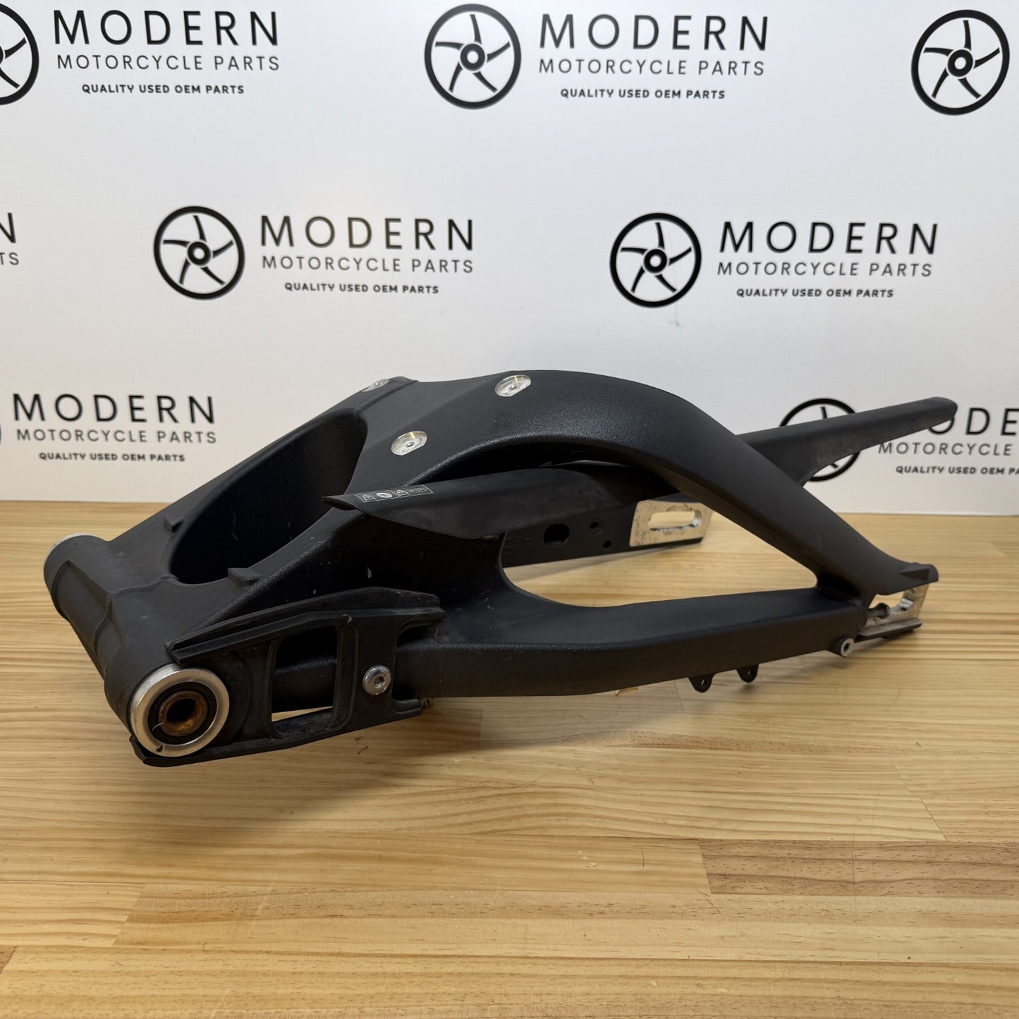 Triumph Daytona 675 2006-2012 Swingarm T2051696