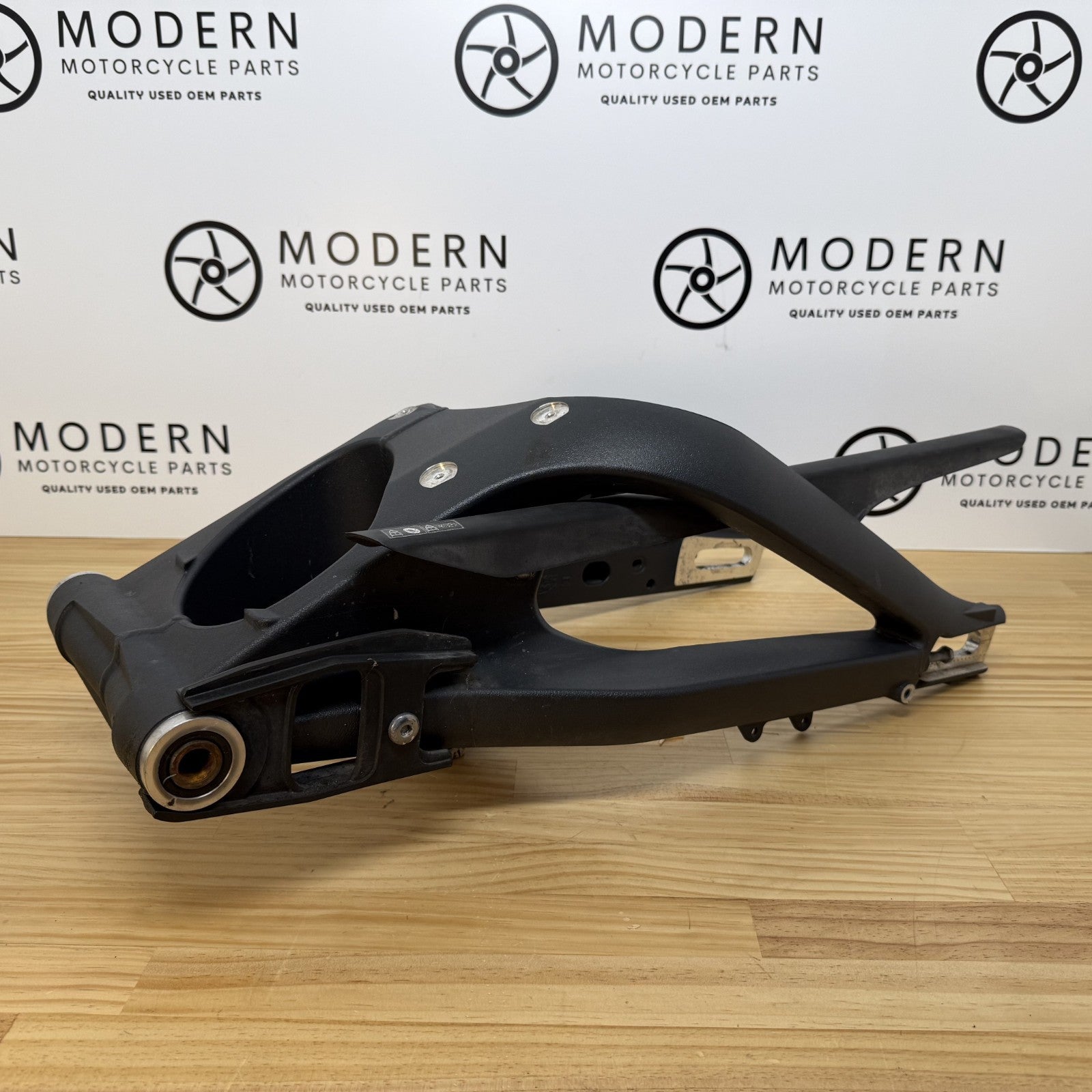 Triumph Daytona 675 2006-2012 Swingarm T2051696