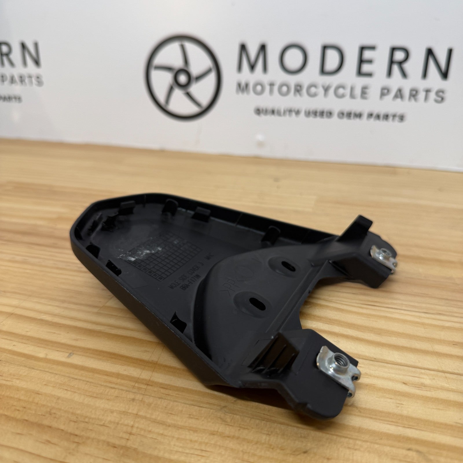 Yamaha YZF-R3 2025+ Centre Tail Fairing BRA-F171N Genuine OEM