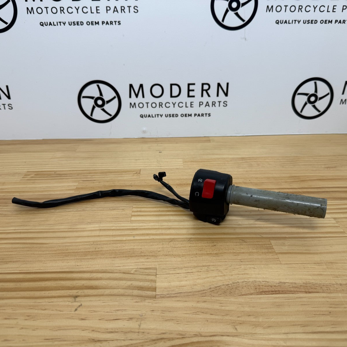 Kawasaki Ninja 400 (EX400) 2018-2023 LH Switch Block 46091-0372 Genuine OEM