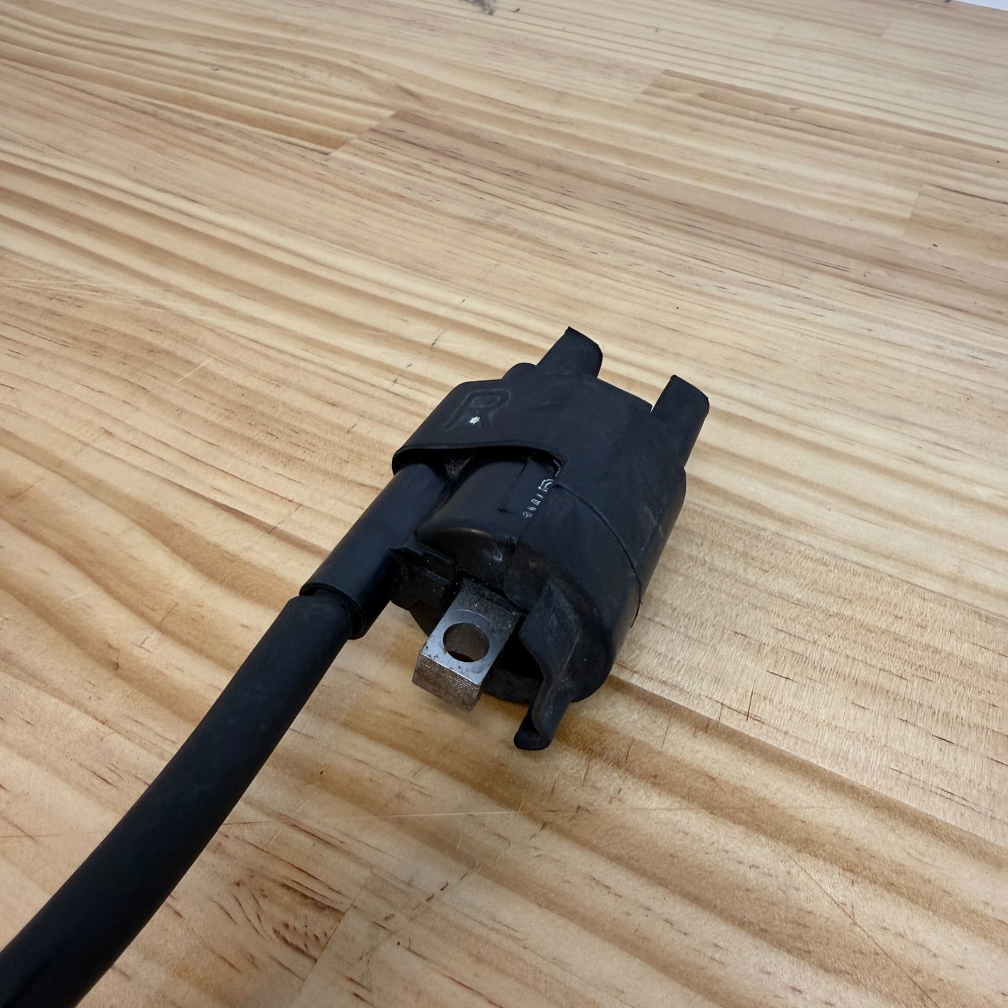 Yamaha YZF-R3 MT-03 2015+ Ignition Coil Complete1WD-H2310-02 1WD-H2370-00 OEM