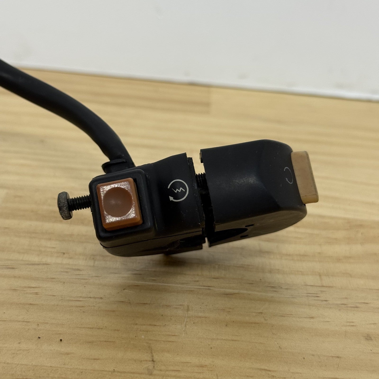 Ducati 748 916 996 1993-2000 Start Switch OEM 65040062A