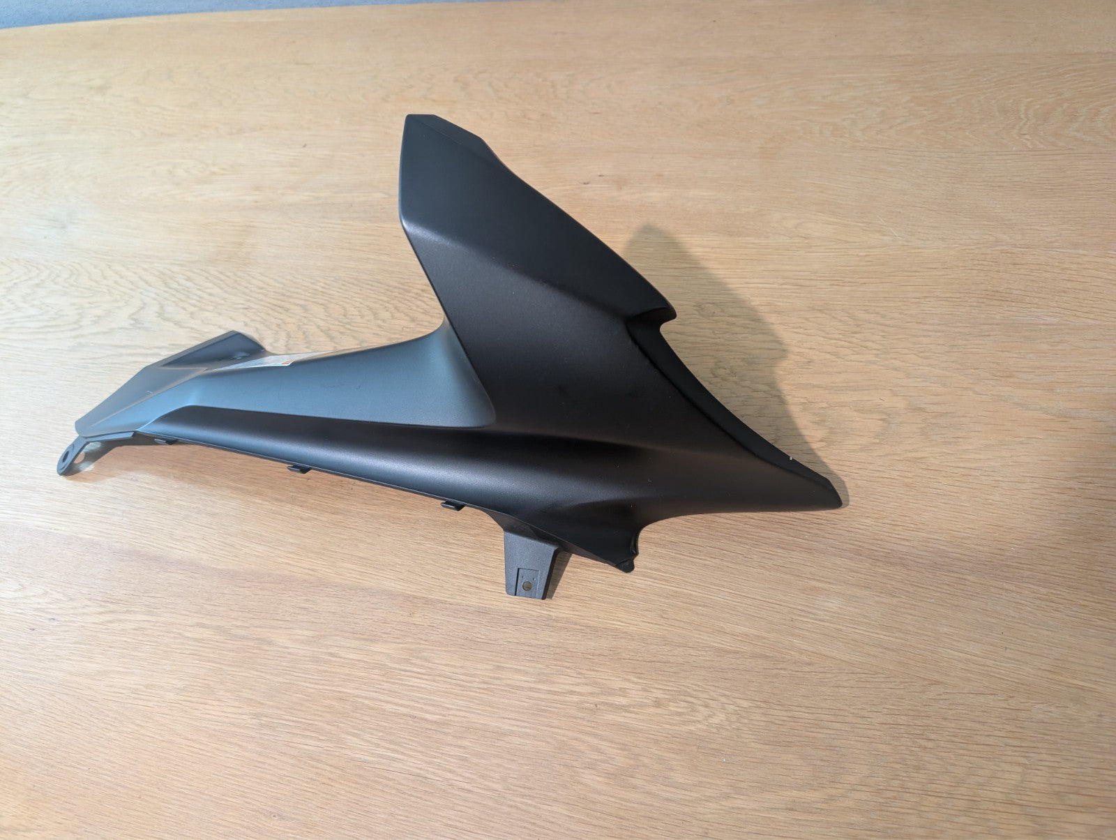 Suzuki GSXR1000 L1 L2 L3 2010 2016 Right Infill Panel Grey 94672-47H10-YKV