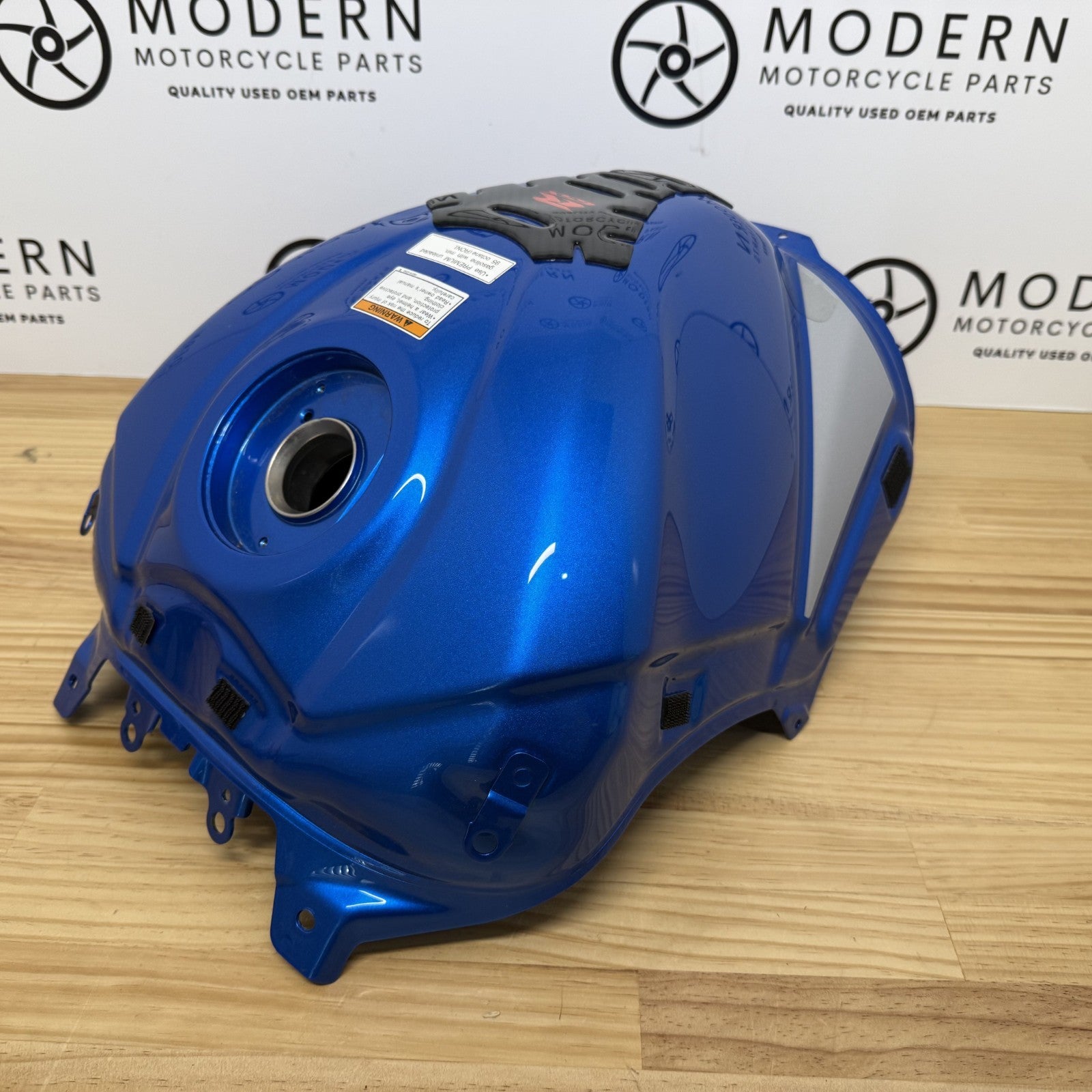 Suzuki GSXR1000 2017-2025 Fuel Tank Blue OEM 44100-17K30-YSF