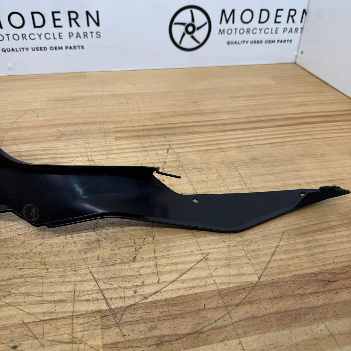 Ducati SBK 848 1098 1198 2007-2013 Right Seat Infill 48211851A Genuine OEM