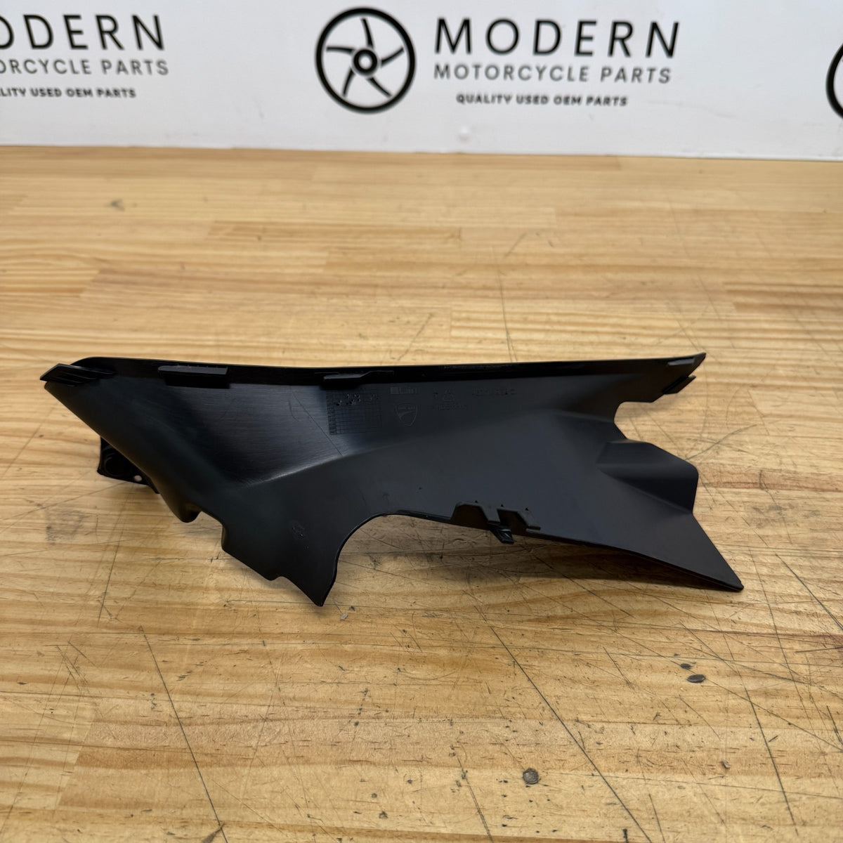 Ducati Panigale 899 959 1199 1299 Right Infill Fairing 46014952C Genuine OEM