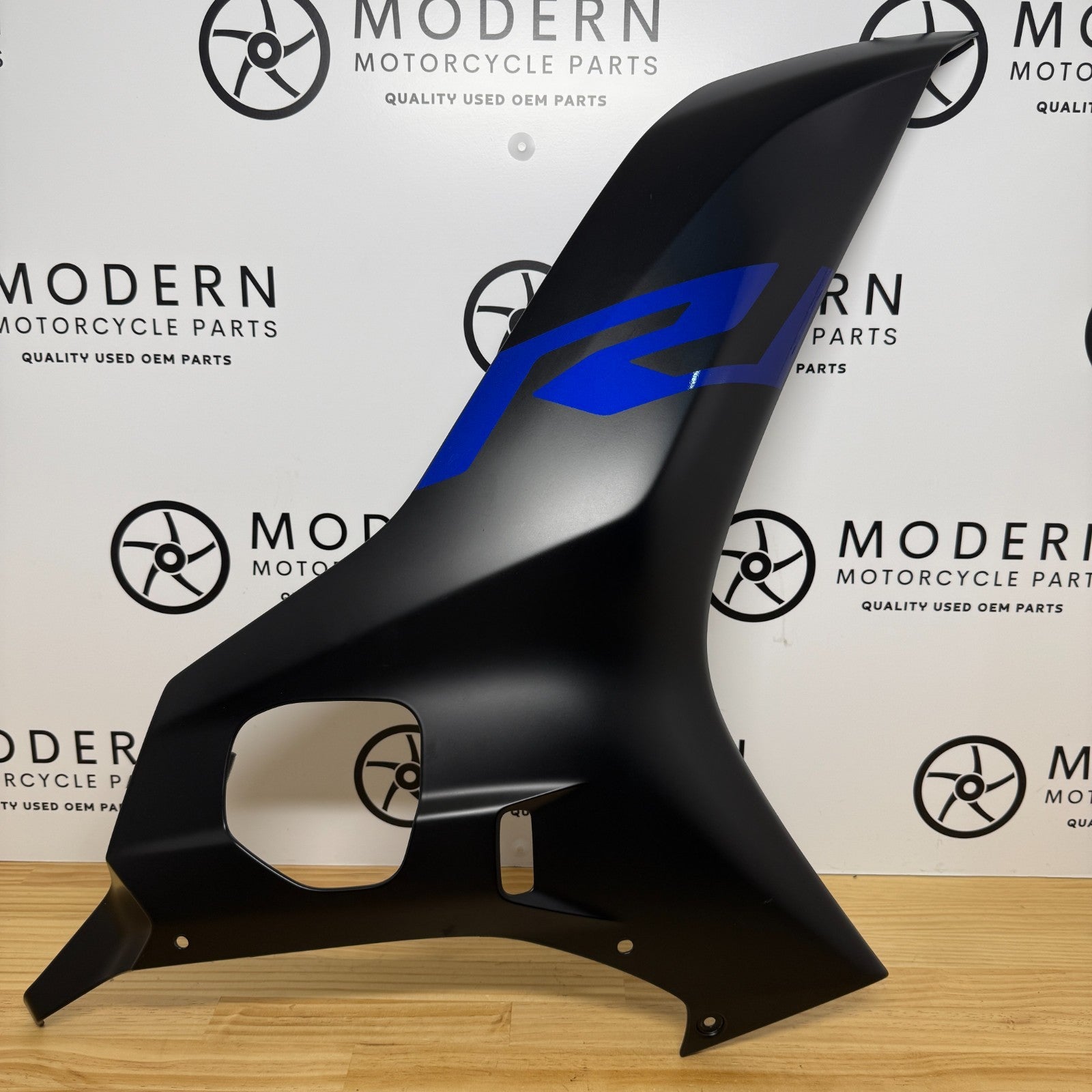 Yamaha YZF-R6 2017+ Right Outer Fairing Black BN6-W283V-00-P0 Genuine OEM