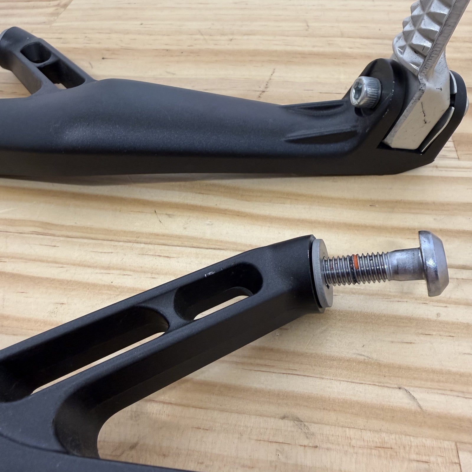 Yamaha YZF R1 R6 R7 2015-2026 Passenger Footrests Set #3