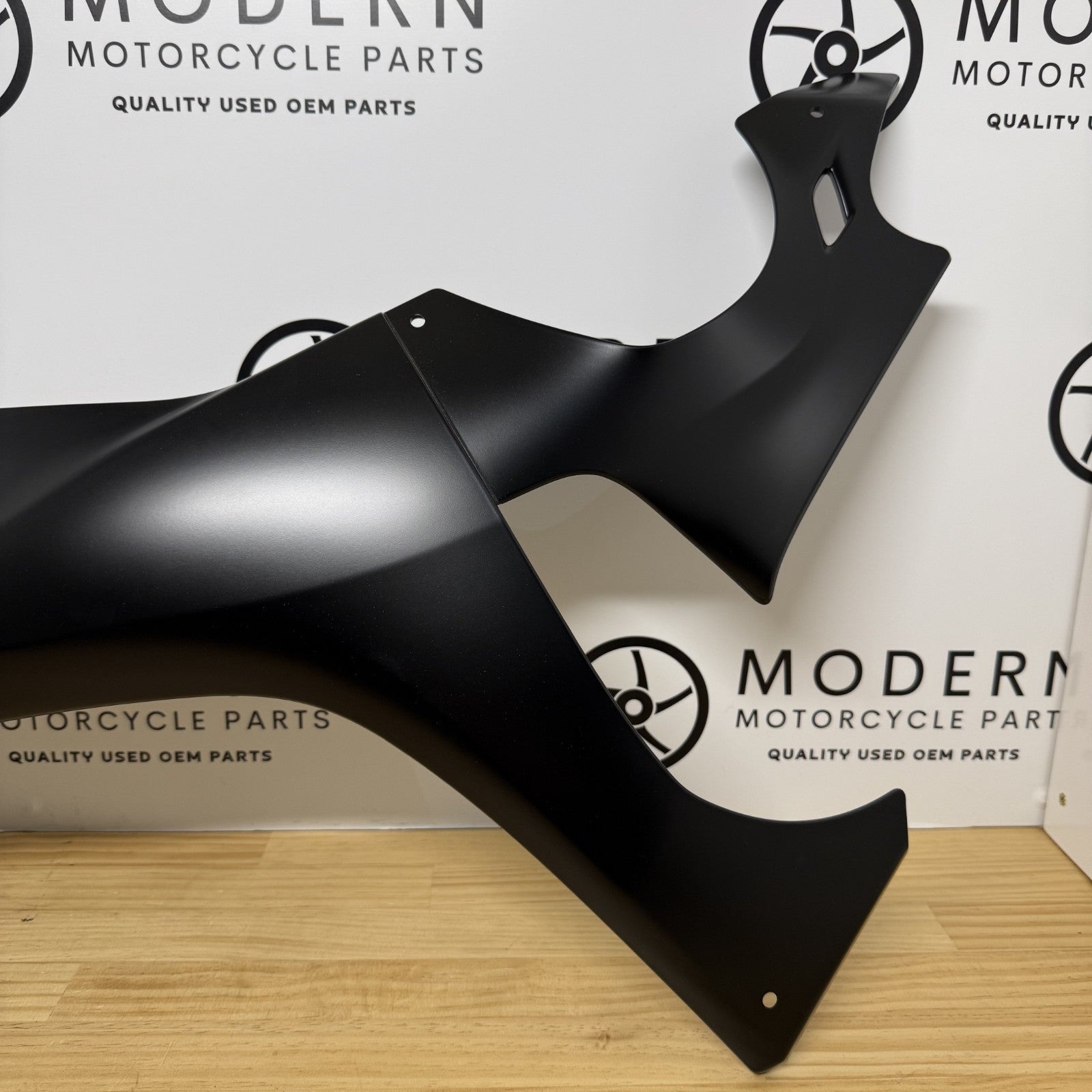 Yamaha YZF-R1 2025+ Left Fairing and Carbon Winglet Genuine OEM