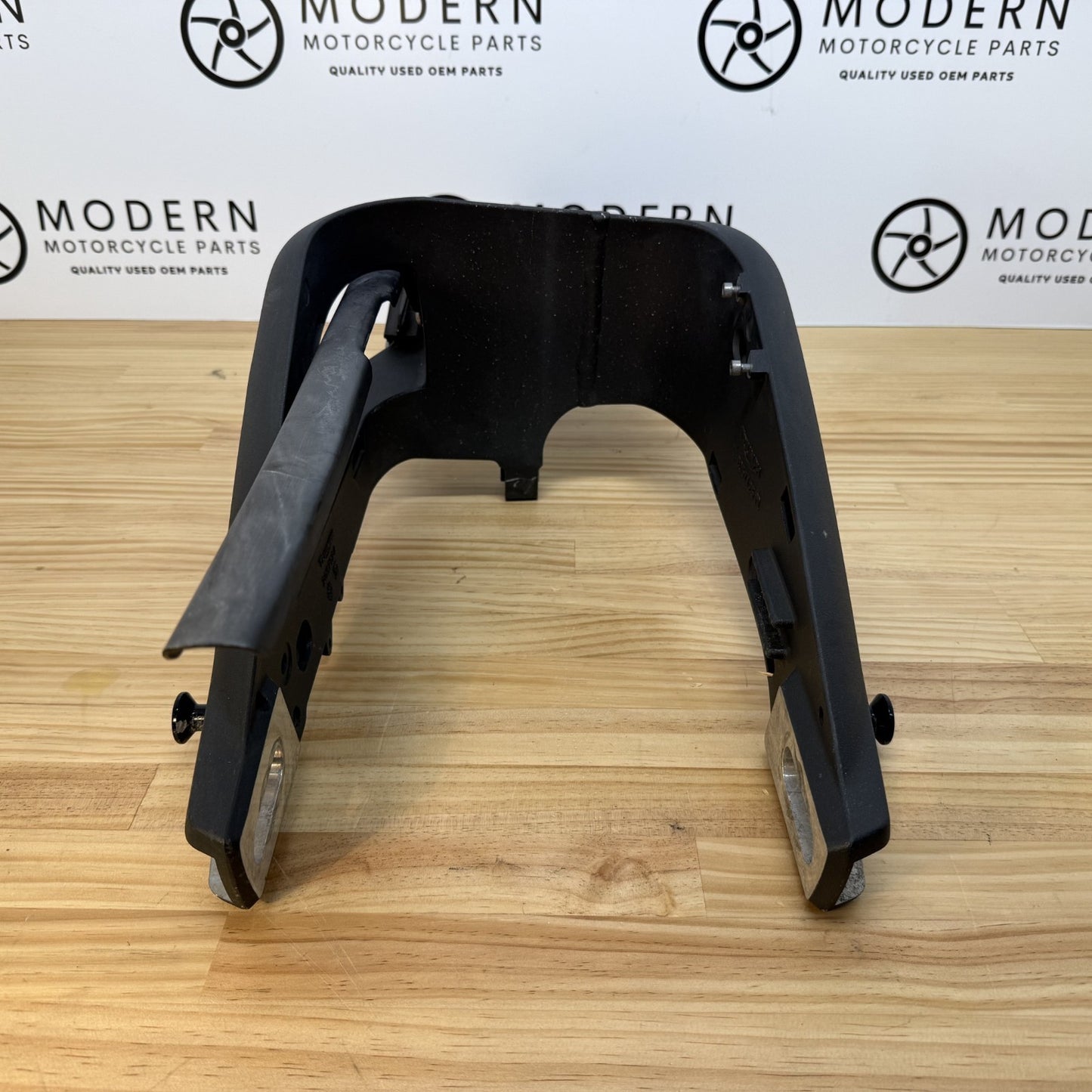 Triumph Daytona 675R 2013-2017 Gen 3 Swingarm T2050186 OEM