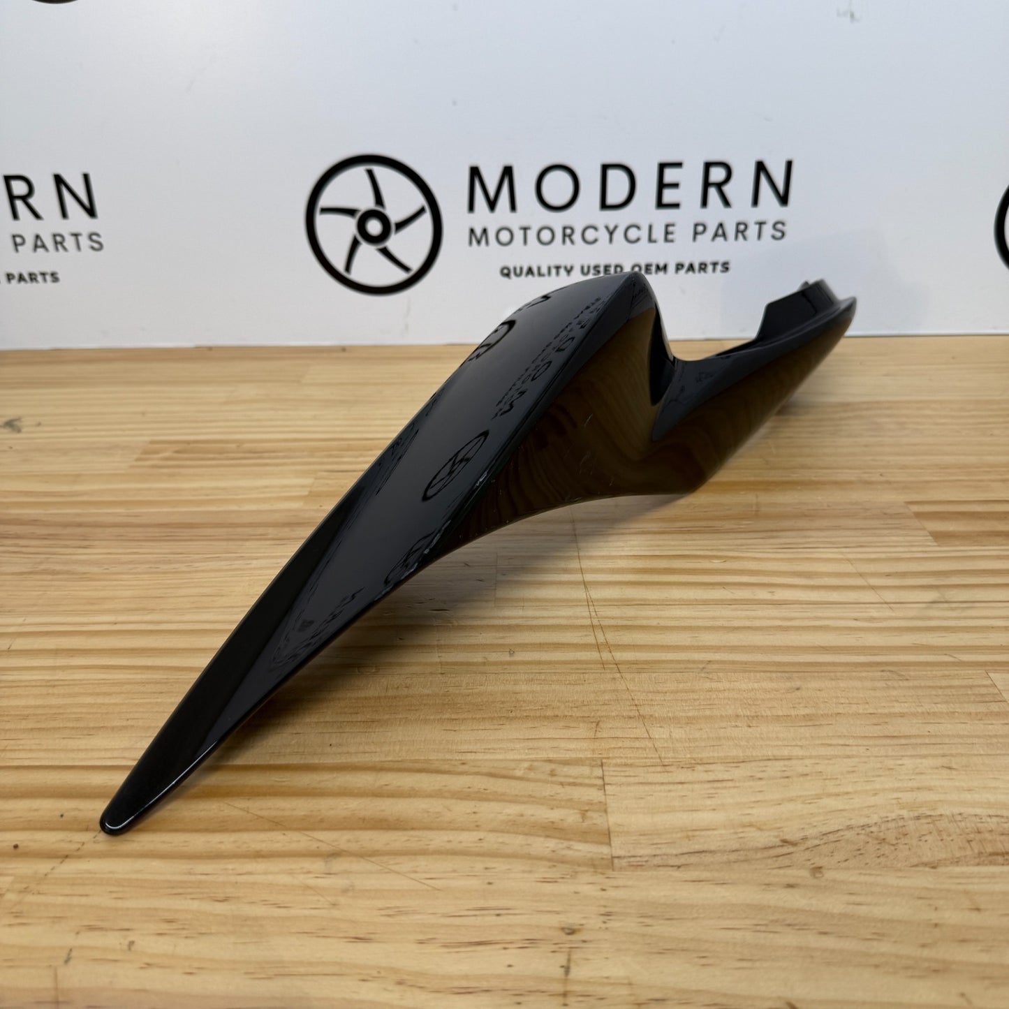 Yamaha YZF-R7 2022-2025 Right Tail Fairing Black BEB-21711-00-P0 Genuine OEM