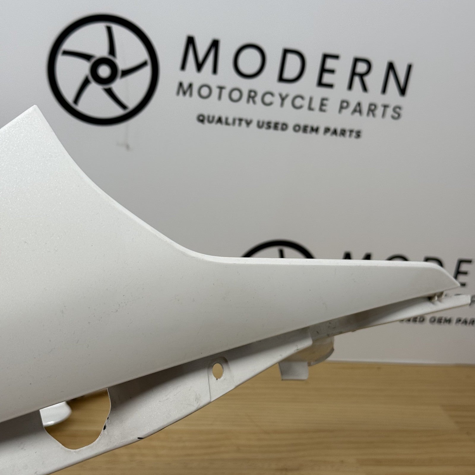 Triumph Daytona 675R 675 2013-2017 Cockpit Lower Fairing White T2309450 OEM